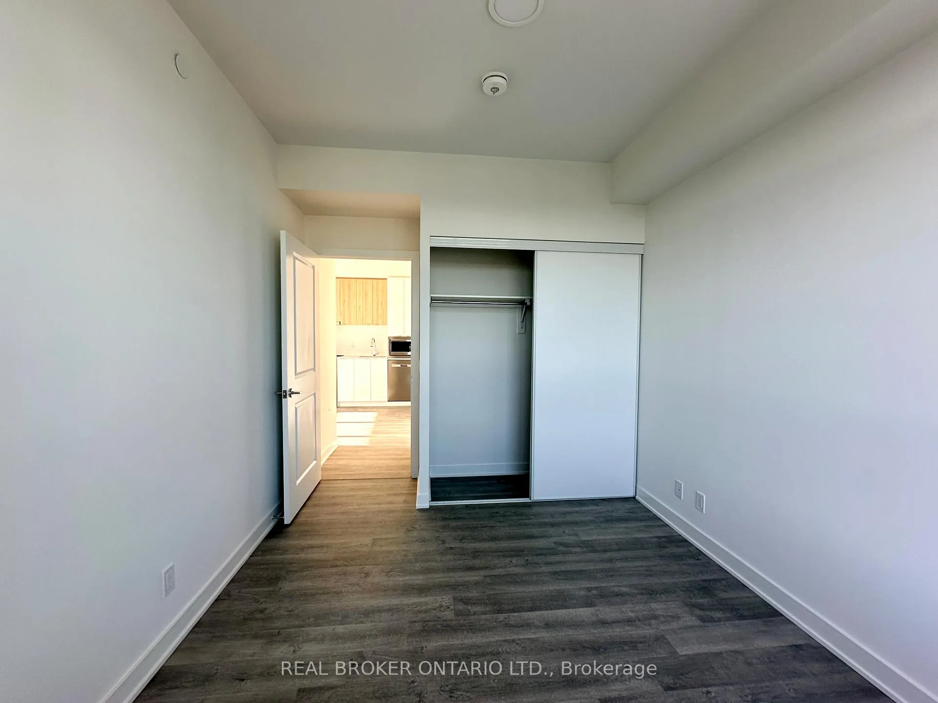 Photo 16 of Unit 1902A, 30 Upper Mall Way, Vaughan, Brownridge — HOMEH