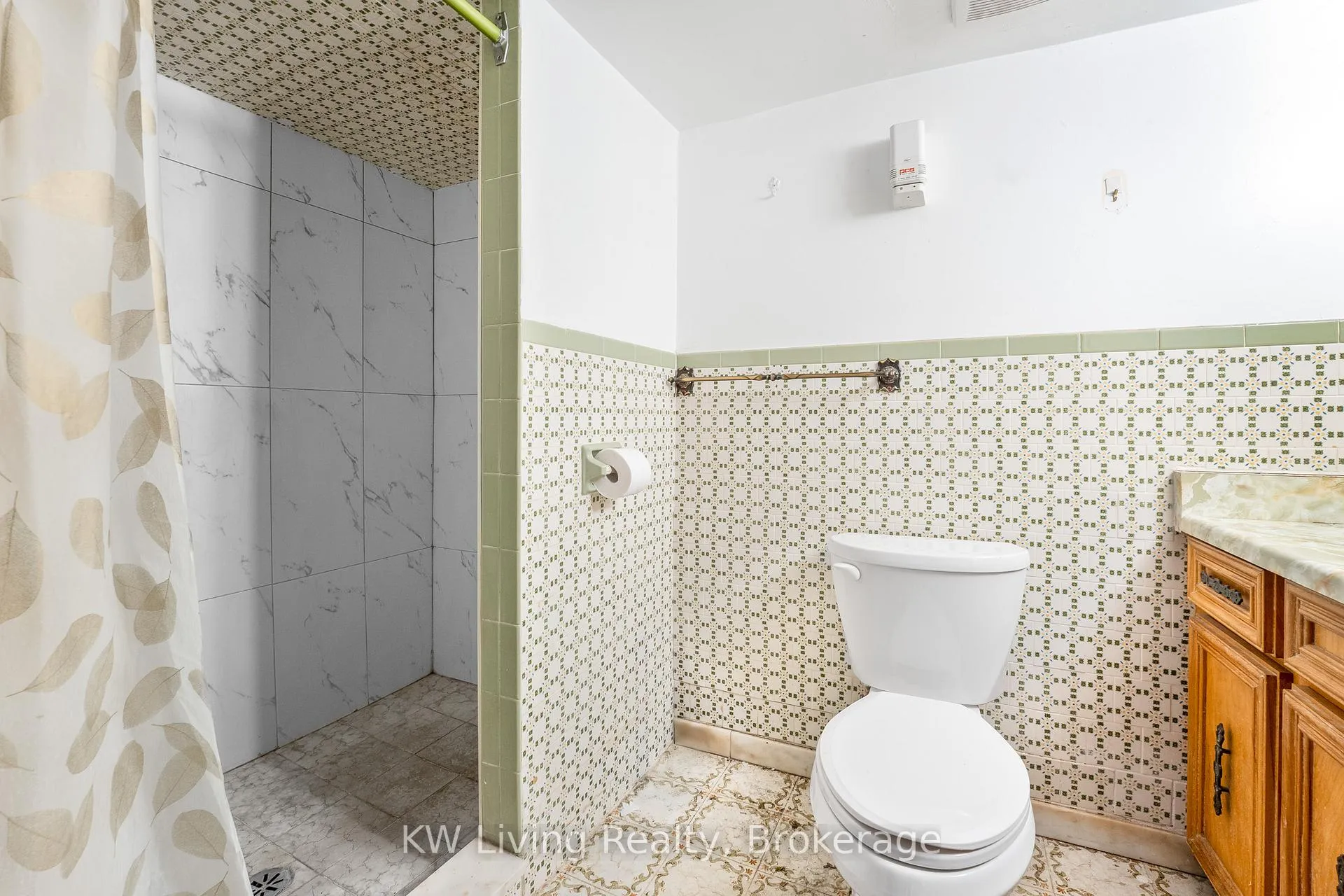 Photo 25 of 17 Treford Place, Toronto, Trinity-Bellwoods — HOMEH