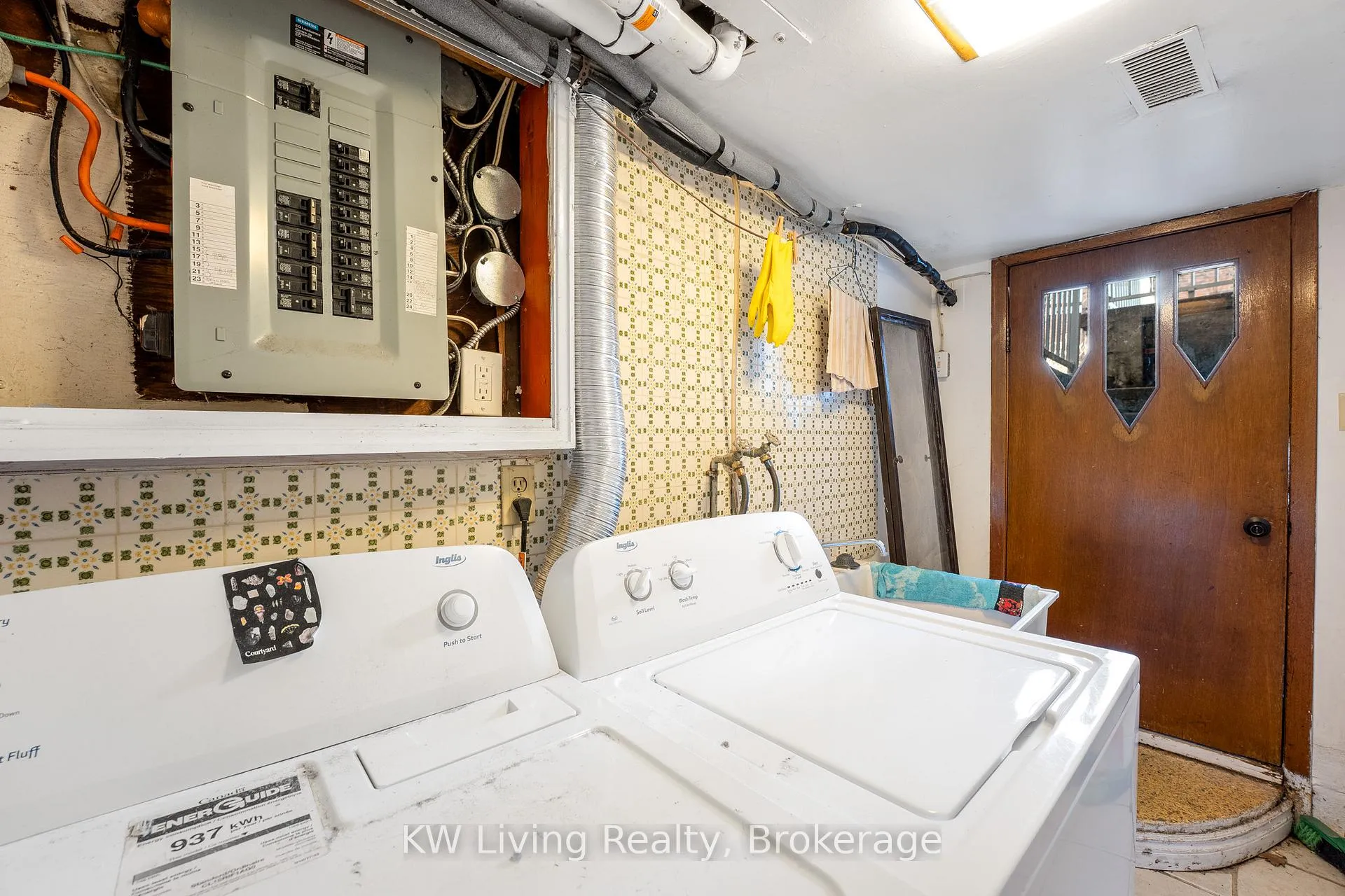 Photo 26 of 17 Treford Place, Toronto, Trinity-Bellwoods — HOMEH