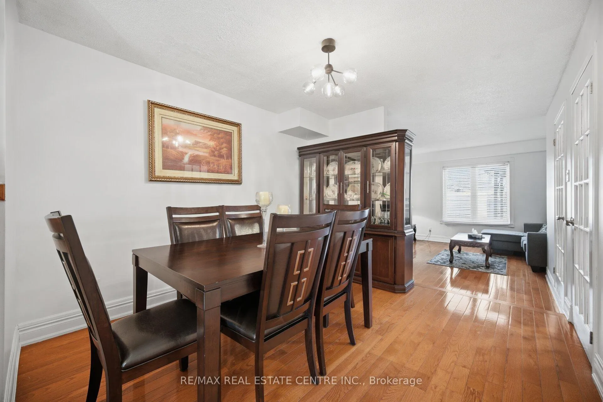 Photo 9 of 23 Acadian Heights W, Brampton, Fletcher's Creek South — HOMEH
