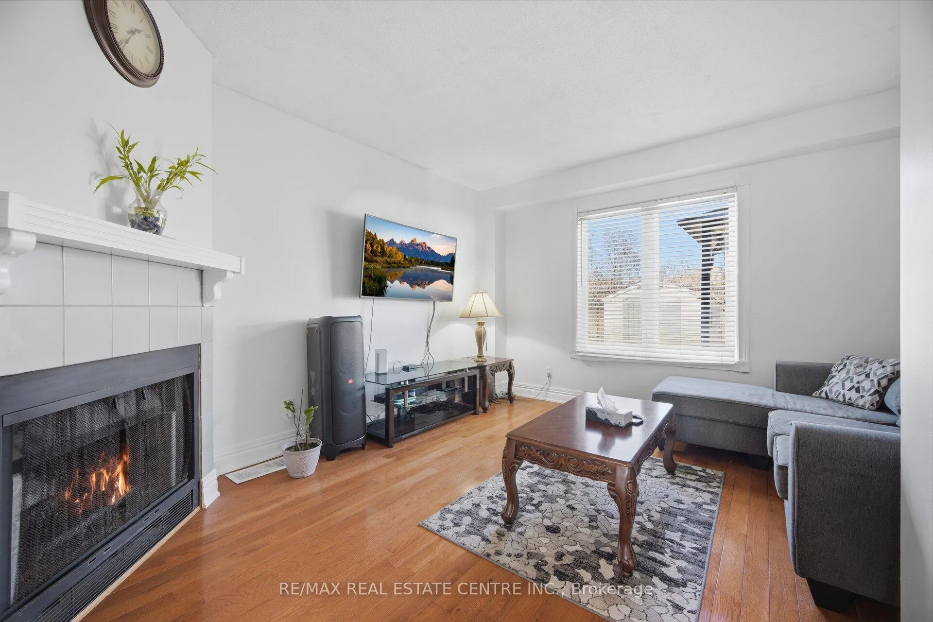 Photo 11 of 23 Acadian Heights W, Brampton, Fletcher's Creek South — HOMEH