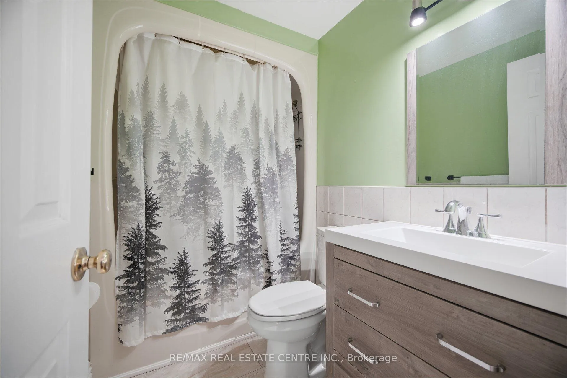 Photo 37 of 23 Acadian Heights W, Brampton, Fletcher's Creek South — HOMEH