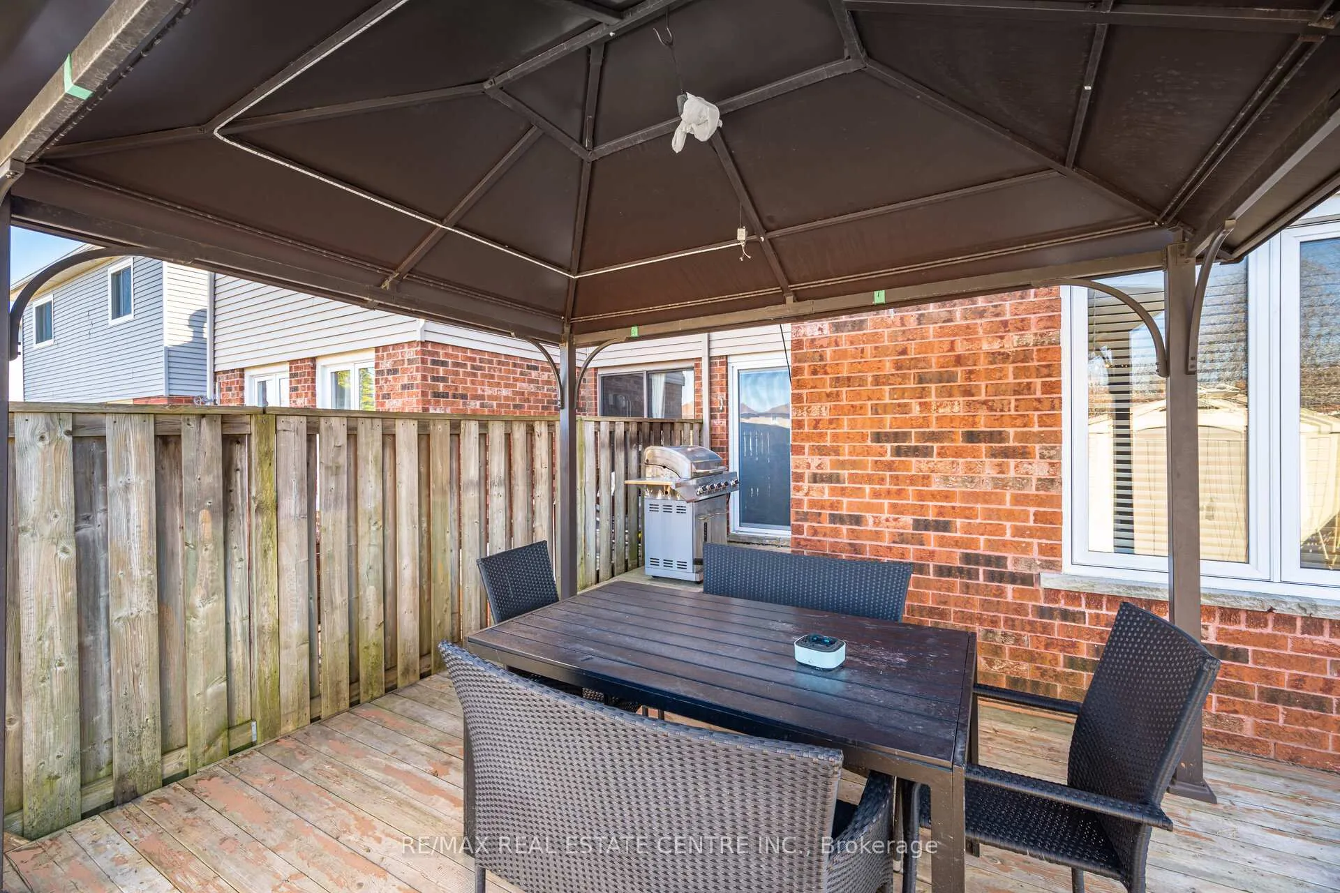 Photo 48 of 23 Acadian Heights W, Brampton, Fletcher's Creek South — HOMEH