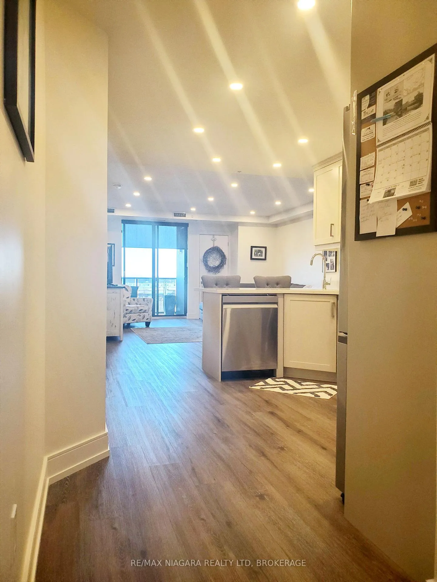 Photo 7 of Unit 505, 300B Fourth Avenue, St. Catharines, Ridley — HOMEH