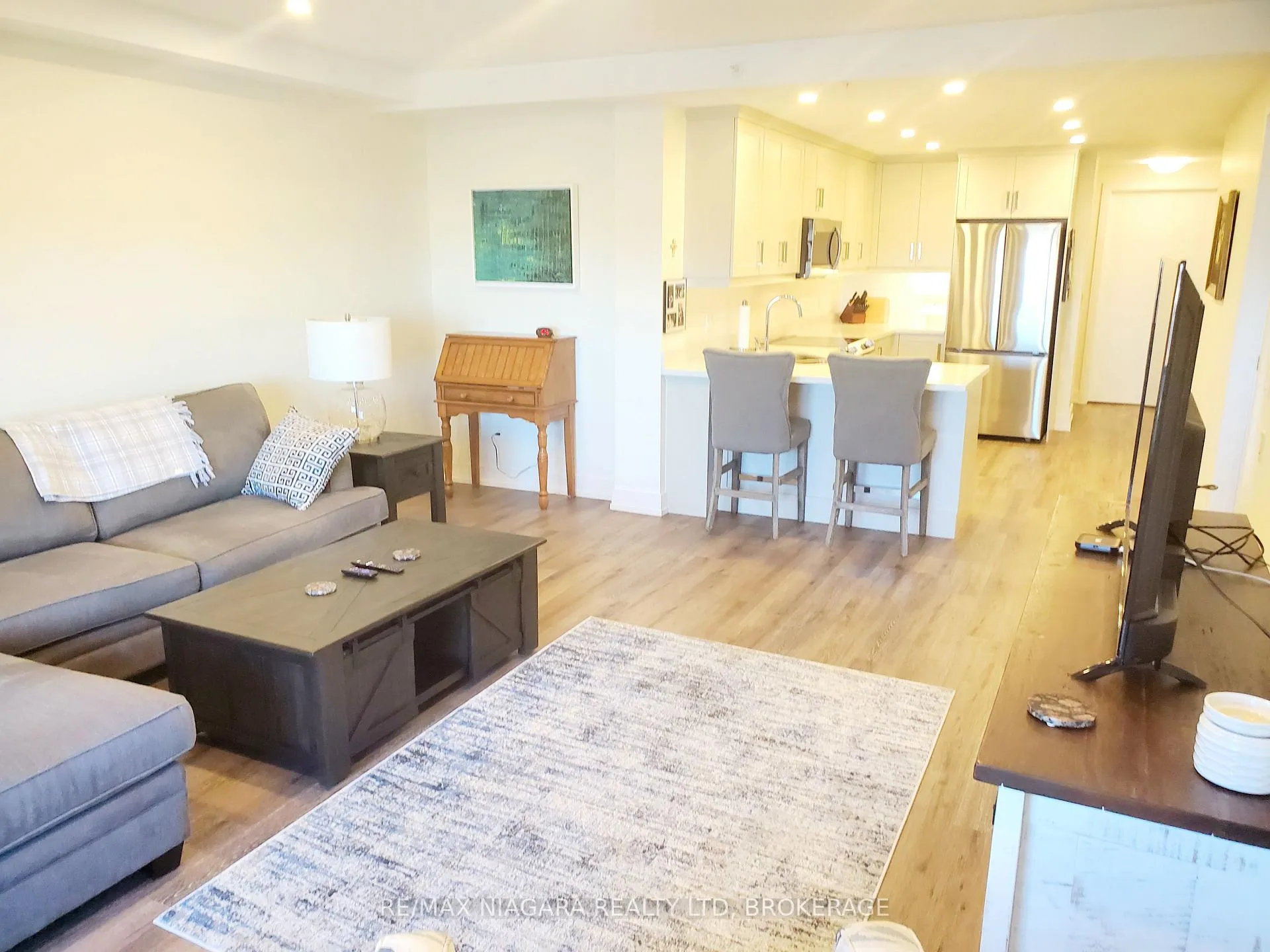 Photo 11 of Unit 505, 300B Fourth Avenue, St. Catharines, Ridley — HOMEH