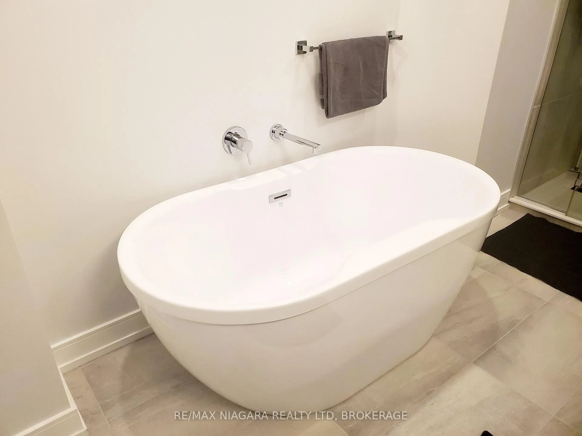Photo 19 of Unit 505, 300B Fourth Avenue, St. Catharines, Ridley — HOMEH