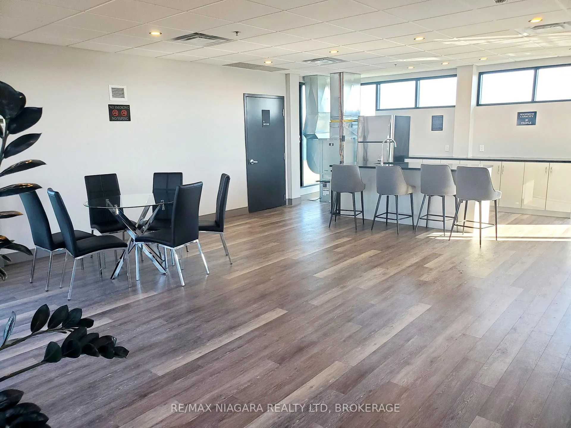 Photo 21 of Unit 505, 300B Fourth Avenue, St. Catharines, Ridley — HOMEH