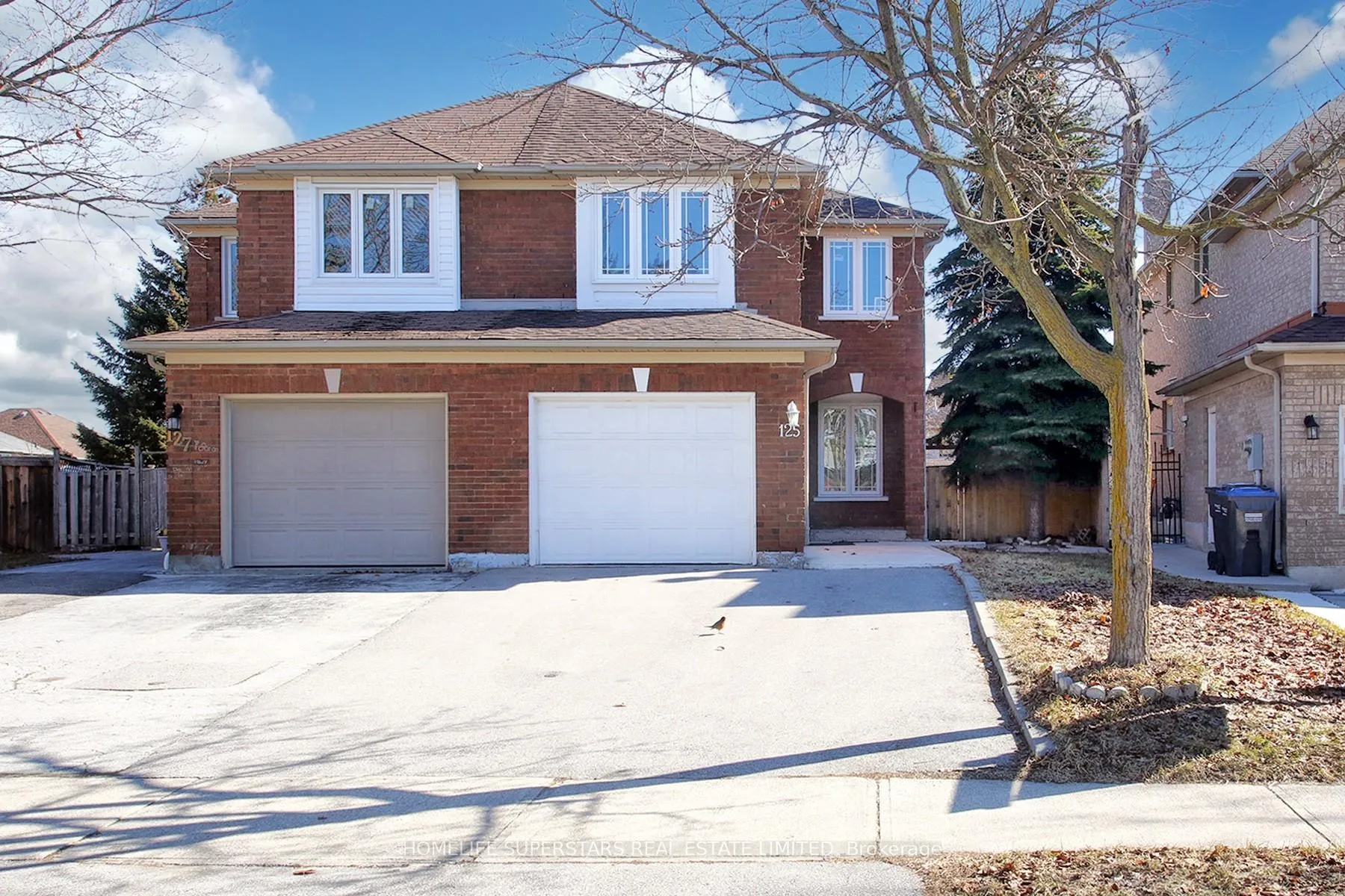Photo 2 of 125 Bighorn Crescent, Brampton, Sandringham-Wellington — HOMEH