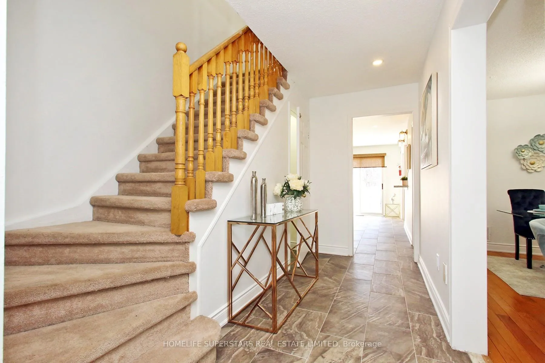 Photo 4 of 125 Bighorn Crescent, Brampton, Sandringham-Wellington — HOMEH
