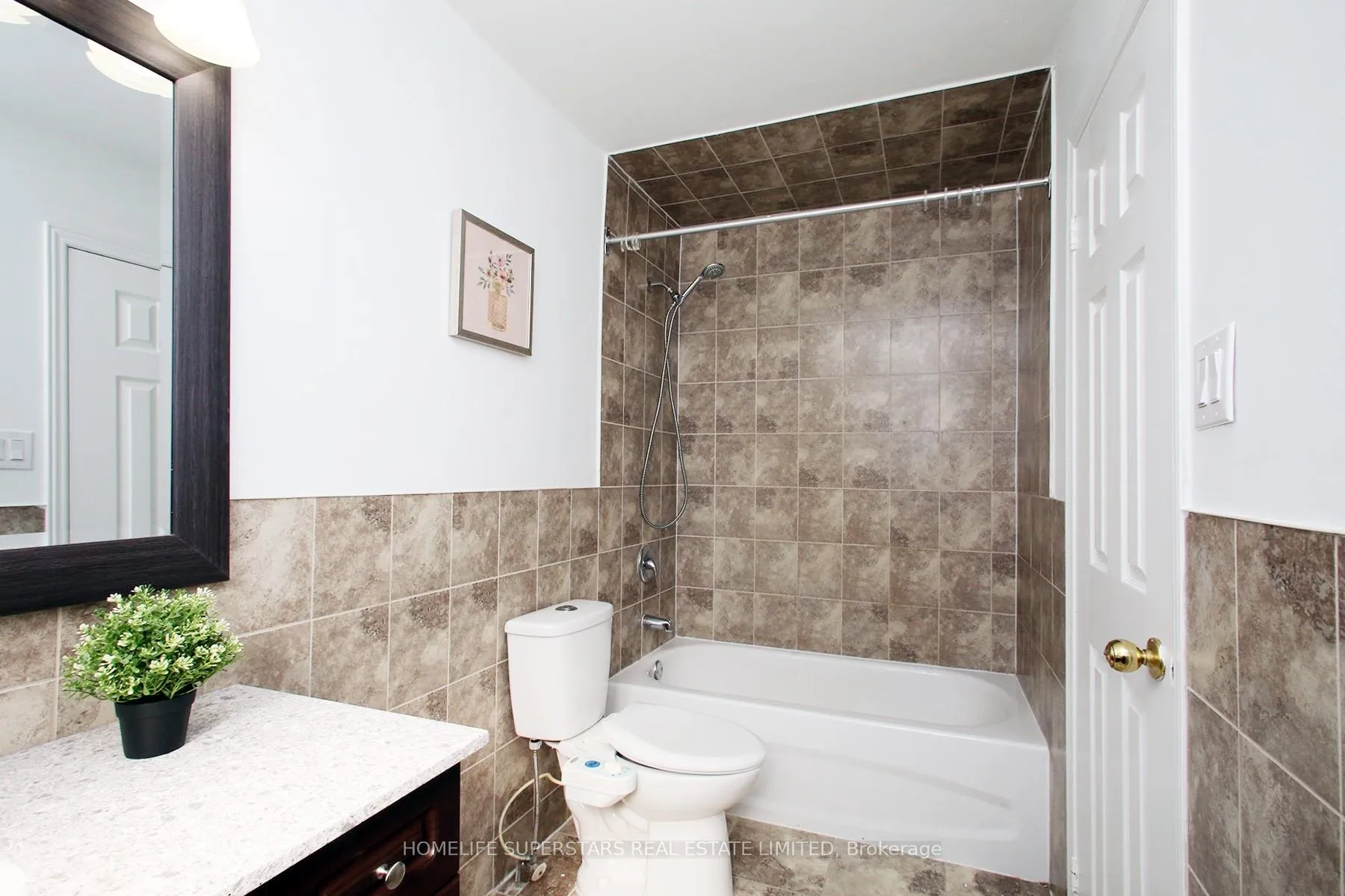 Photo 24 of 125 Bighorn Crescent, Brampton, Sandringham-Wellington — HOMEH