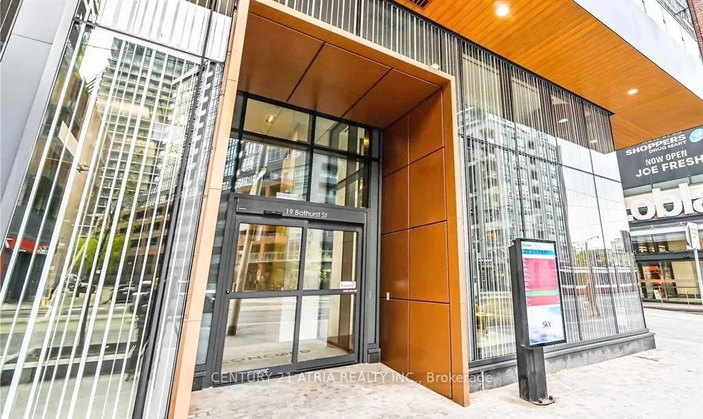 Photo 6 of Unit 1802, 19 Bathurst Street, Toronto, Waterfront Communities — HOMEH