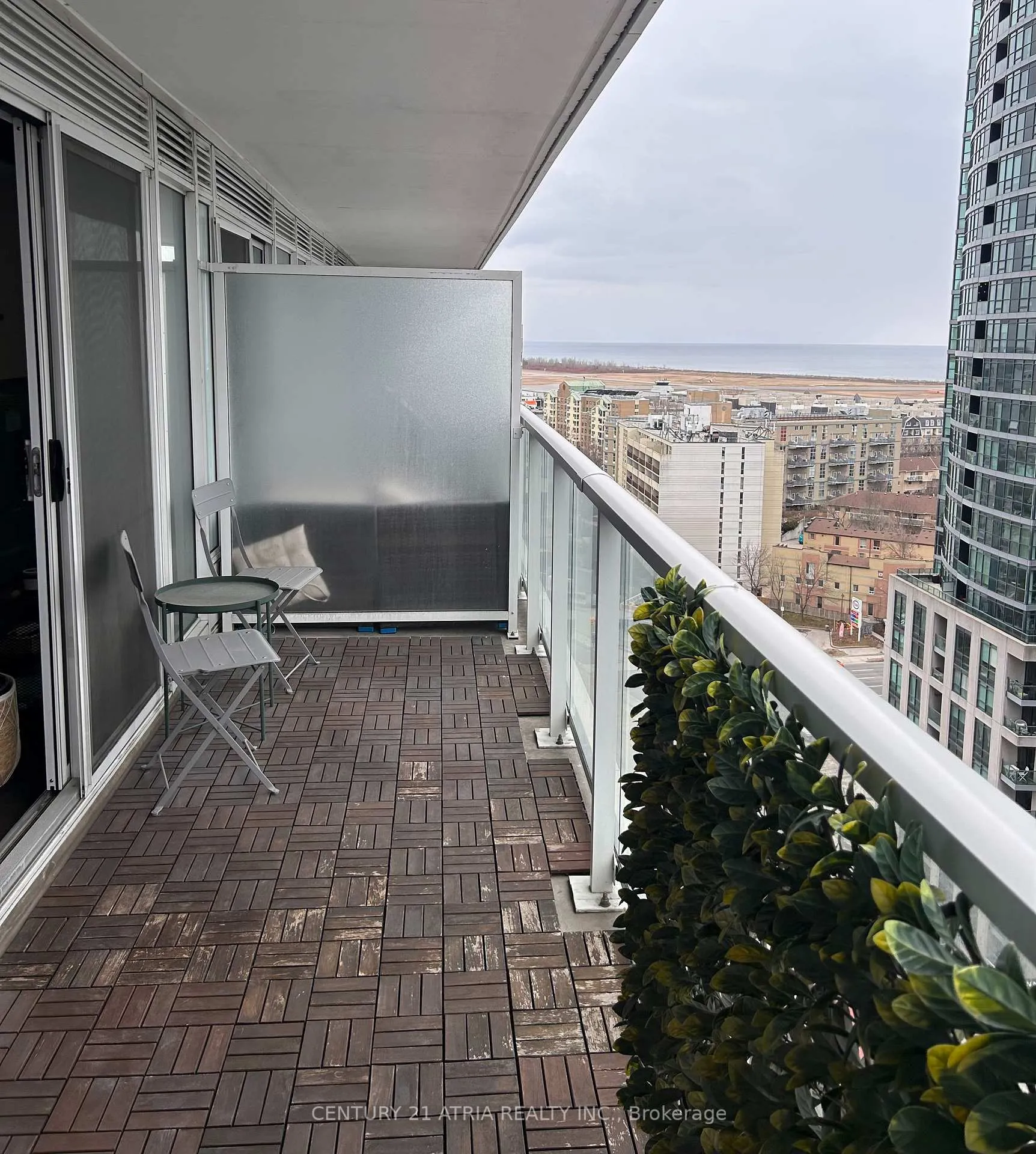 Photo 13 of Unit 1802, 19 Bathurst Street, Toronto, Waterfront Communities — HOMEH