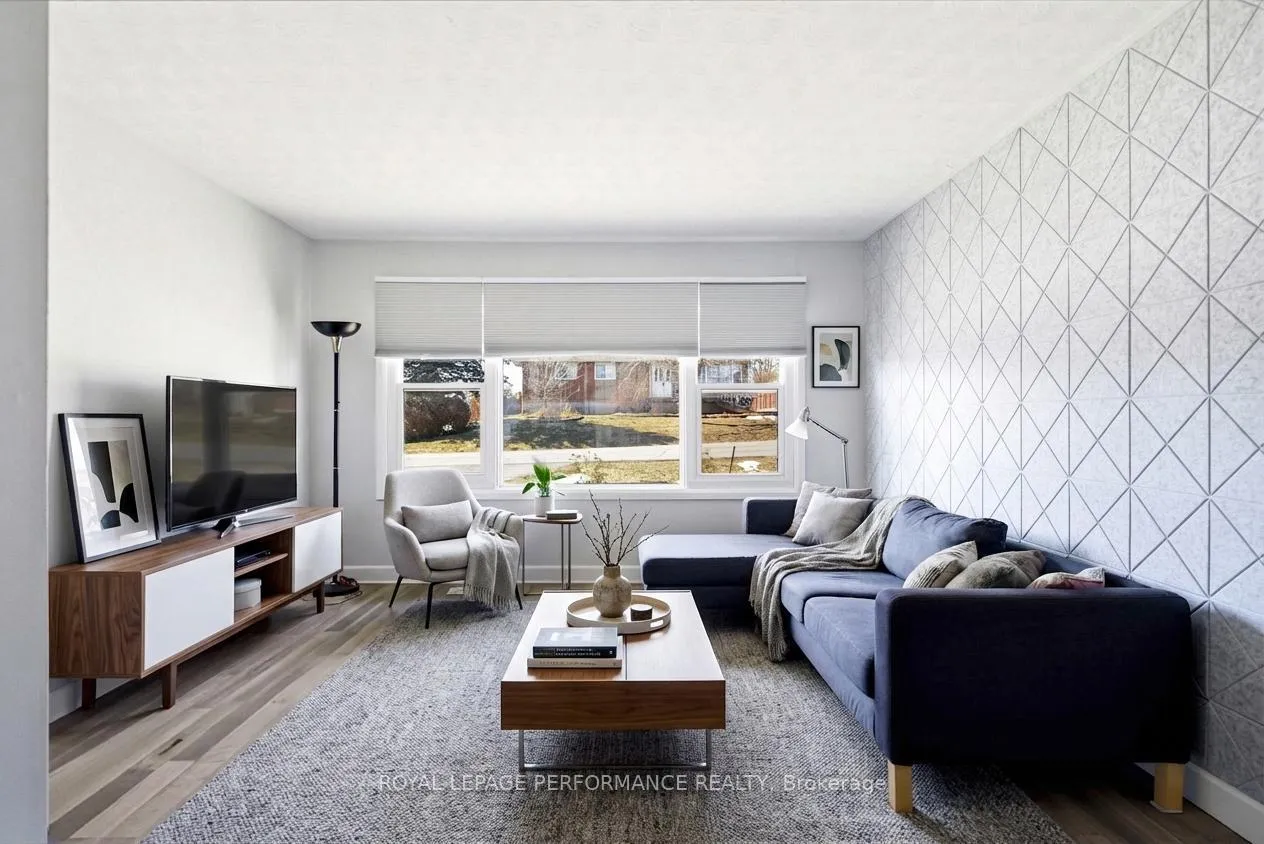 Photo 5 of 2703 Ross Avenue, Cornwall — HOMEH
