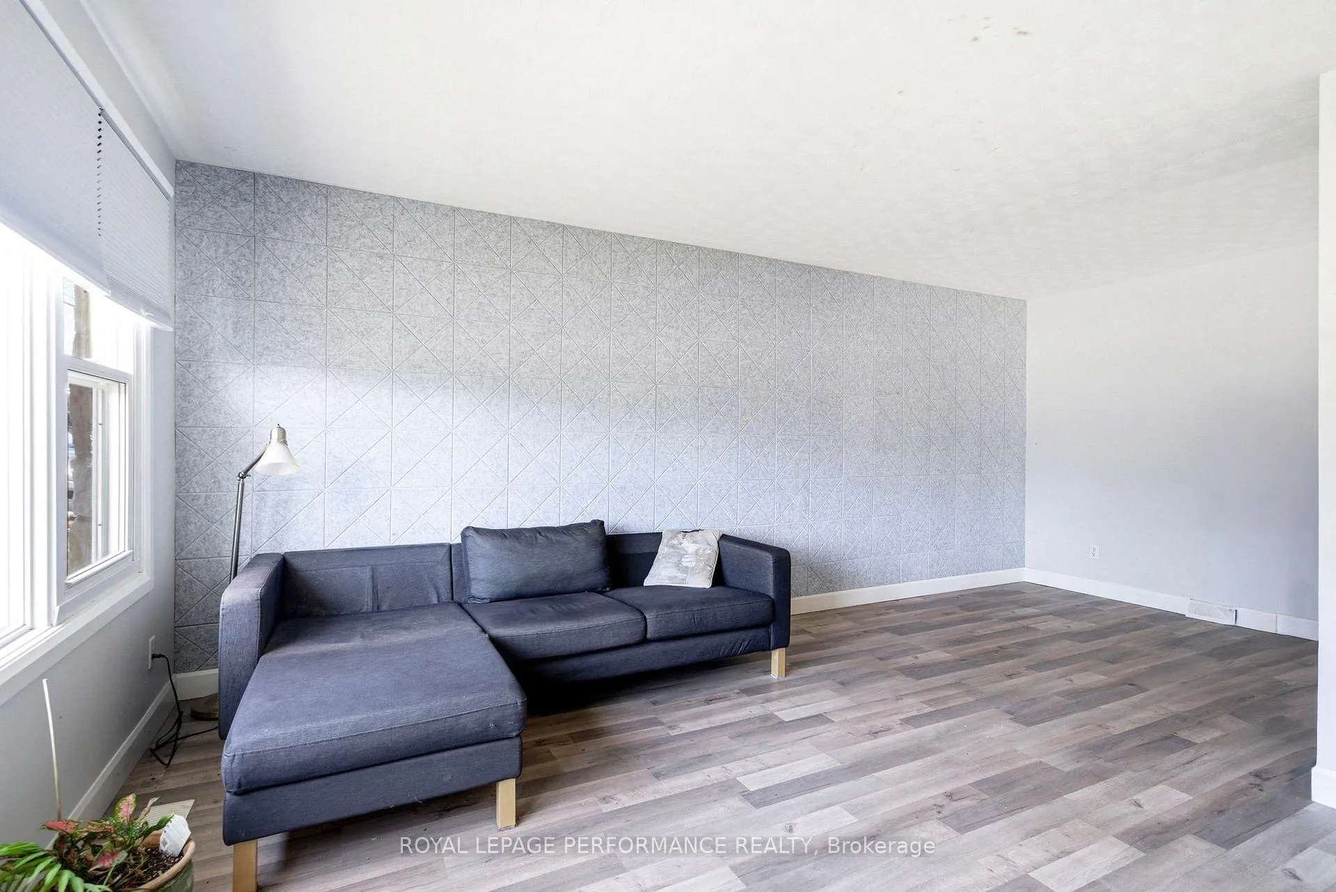 Photo 7 of 2703 Ross Avenue, Cornwall — HOMEH