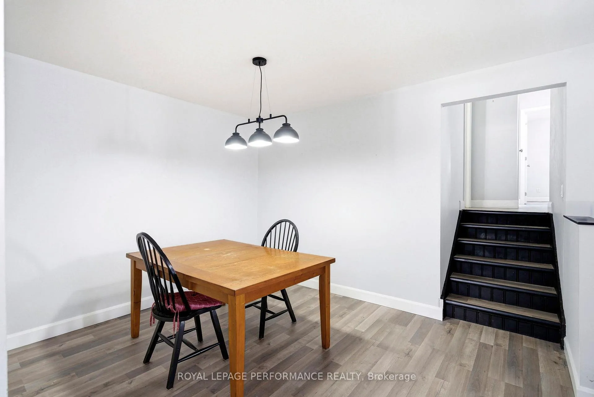 Photo 10 of 2703 Ross Avenue, Cornwall — HOMEH