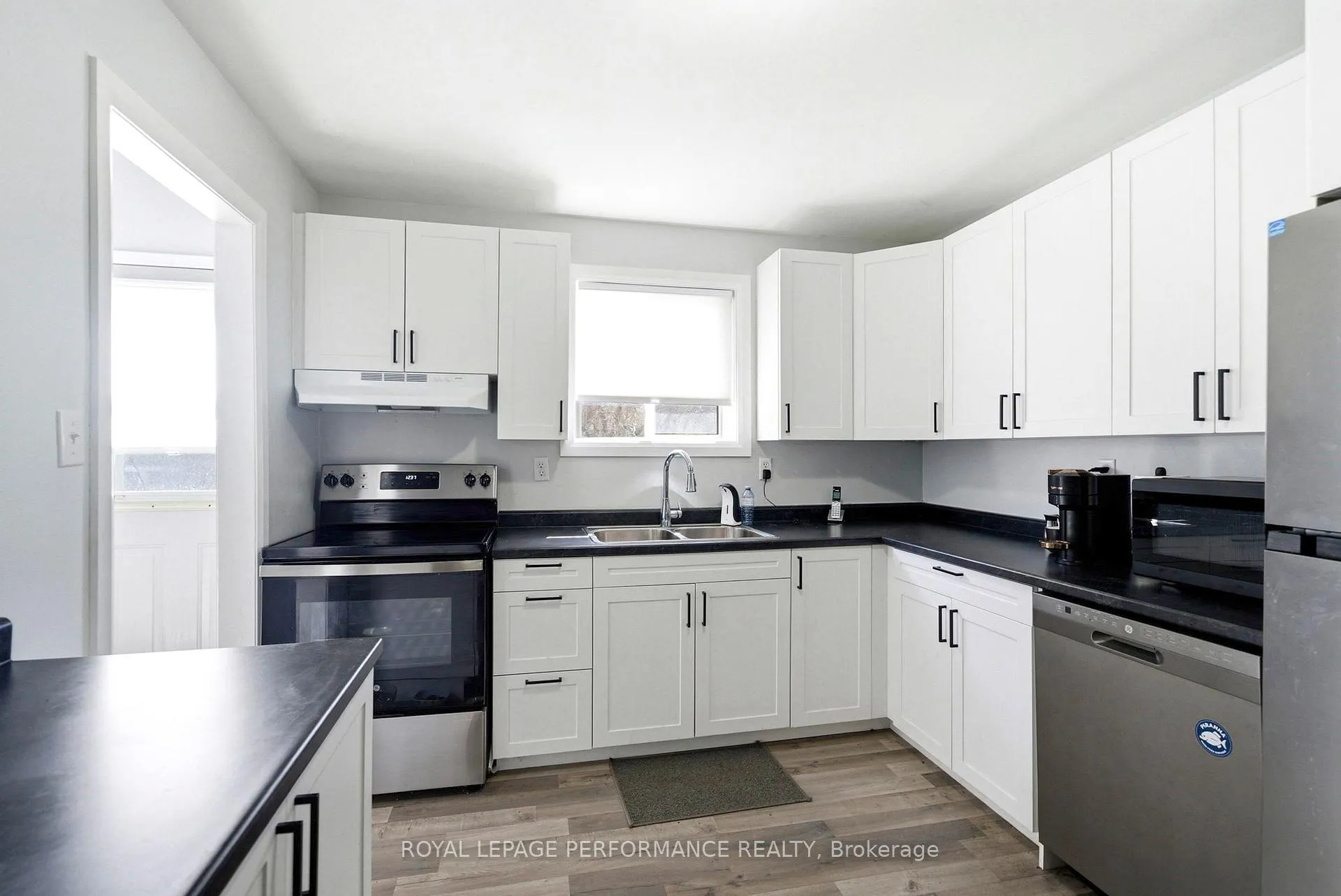 Photo 13 of 2703 Ross Avenue, Cornwall — HOMEH