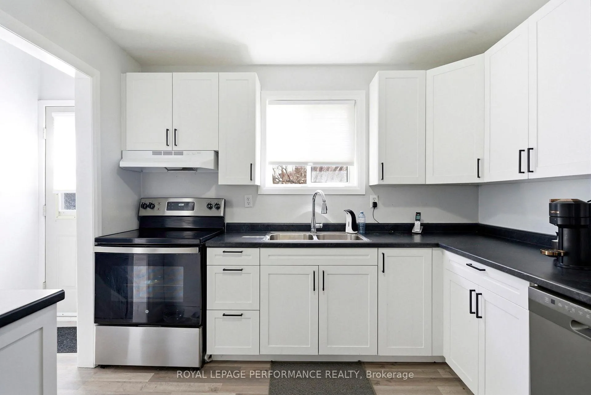 Photo 16 of 2703 Ross Avenue, Cornwall — HOMEH