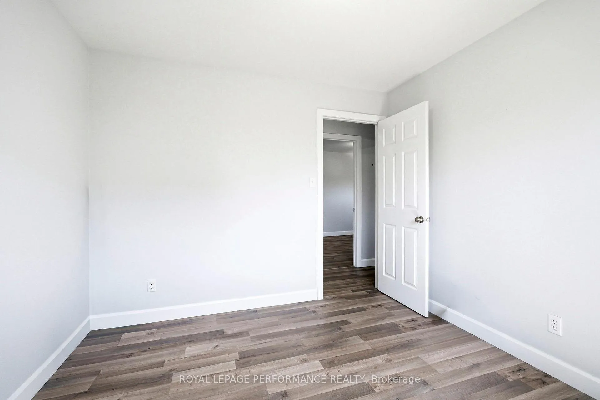 Photo 19 of 2703 Ross Avenue, Cornwall — HOMEH