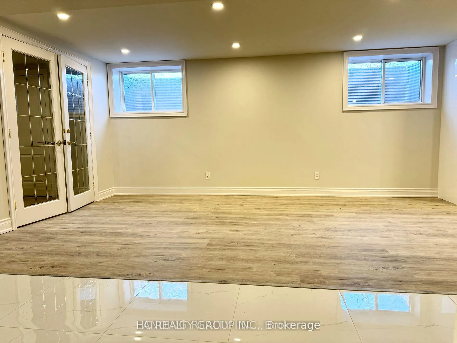Photo 5 of Lower 2 Barker Court, Markham, Sherwood-Amberglen — HOMEH
