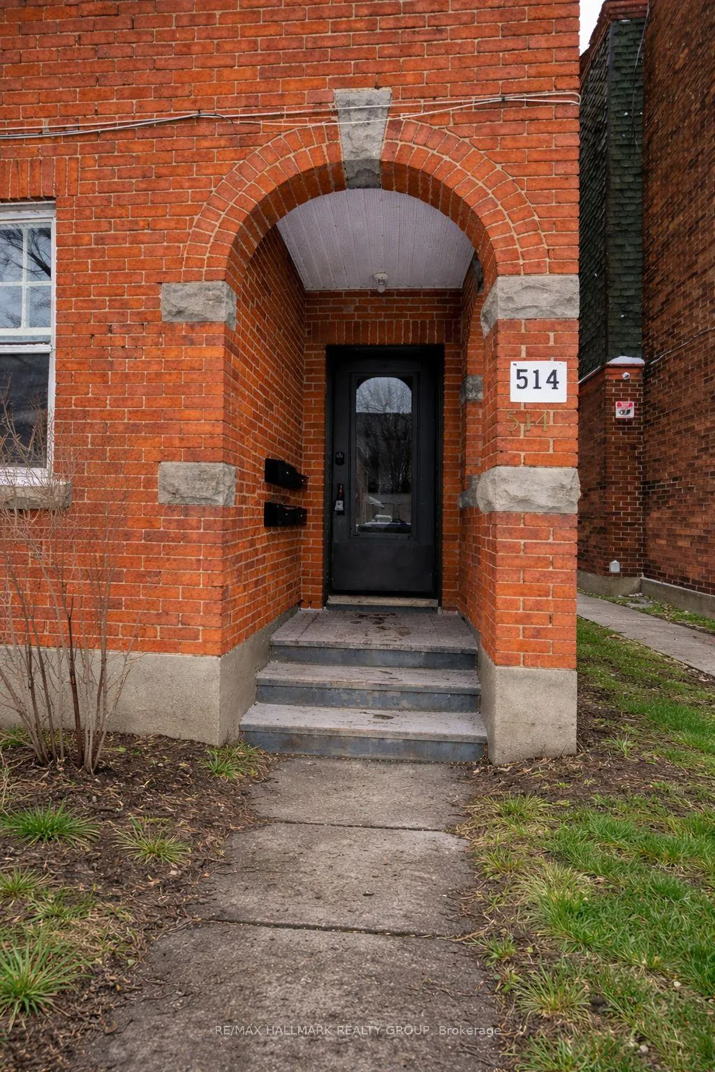 Photo 2 of Unit 1, 514 Bay Street, Ottawa, Ottawa Centre — HOMEH