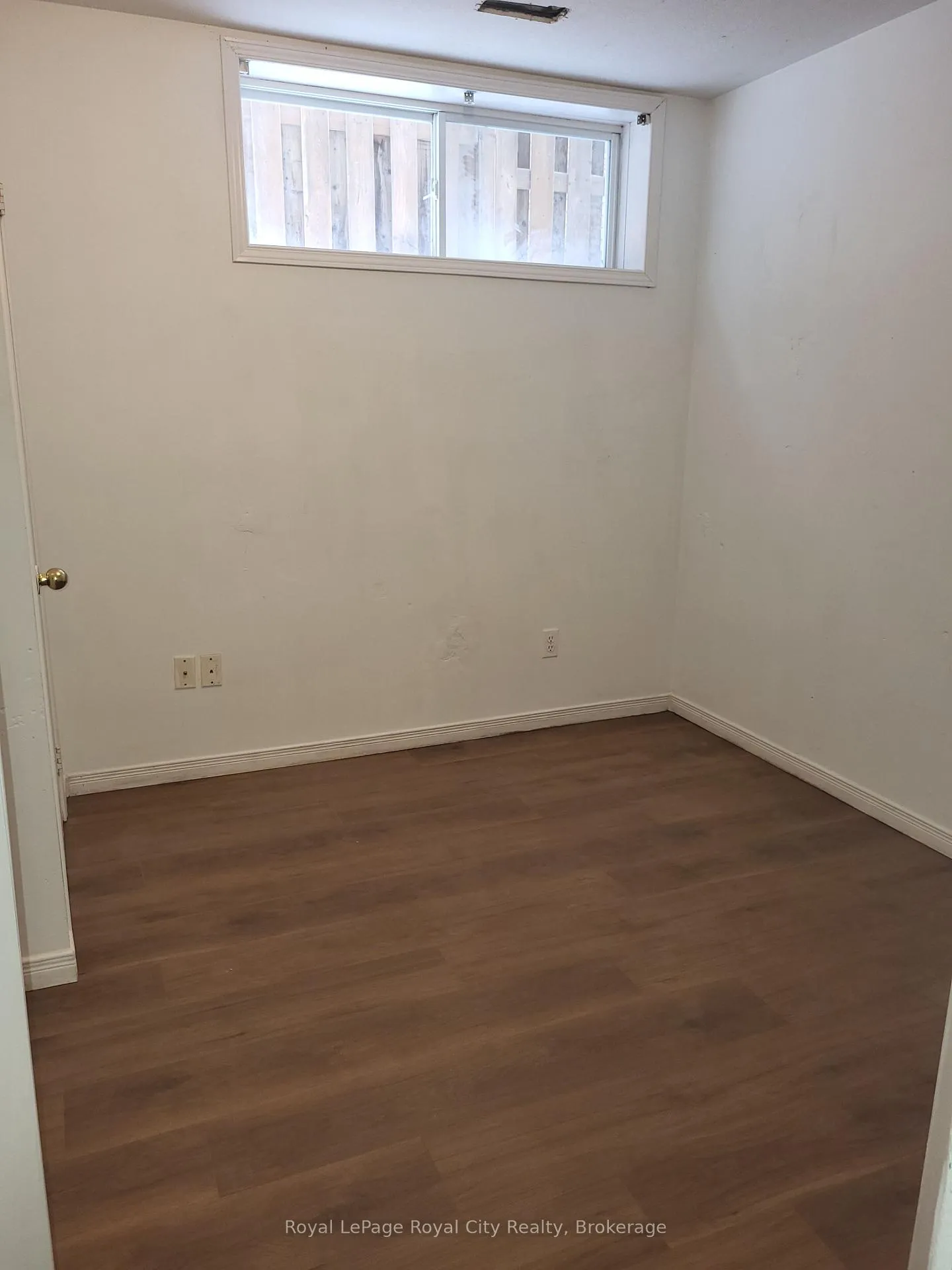 Photo 9 of 26 Howden Crescent, Guelph, Pineridge/Westminster Woods — HOMEH
