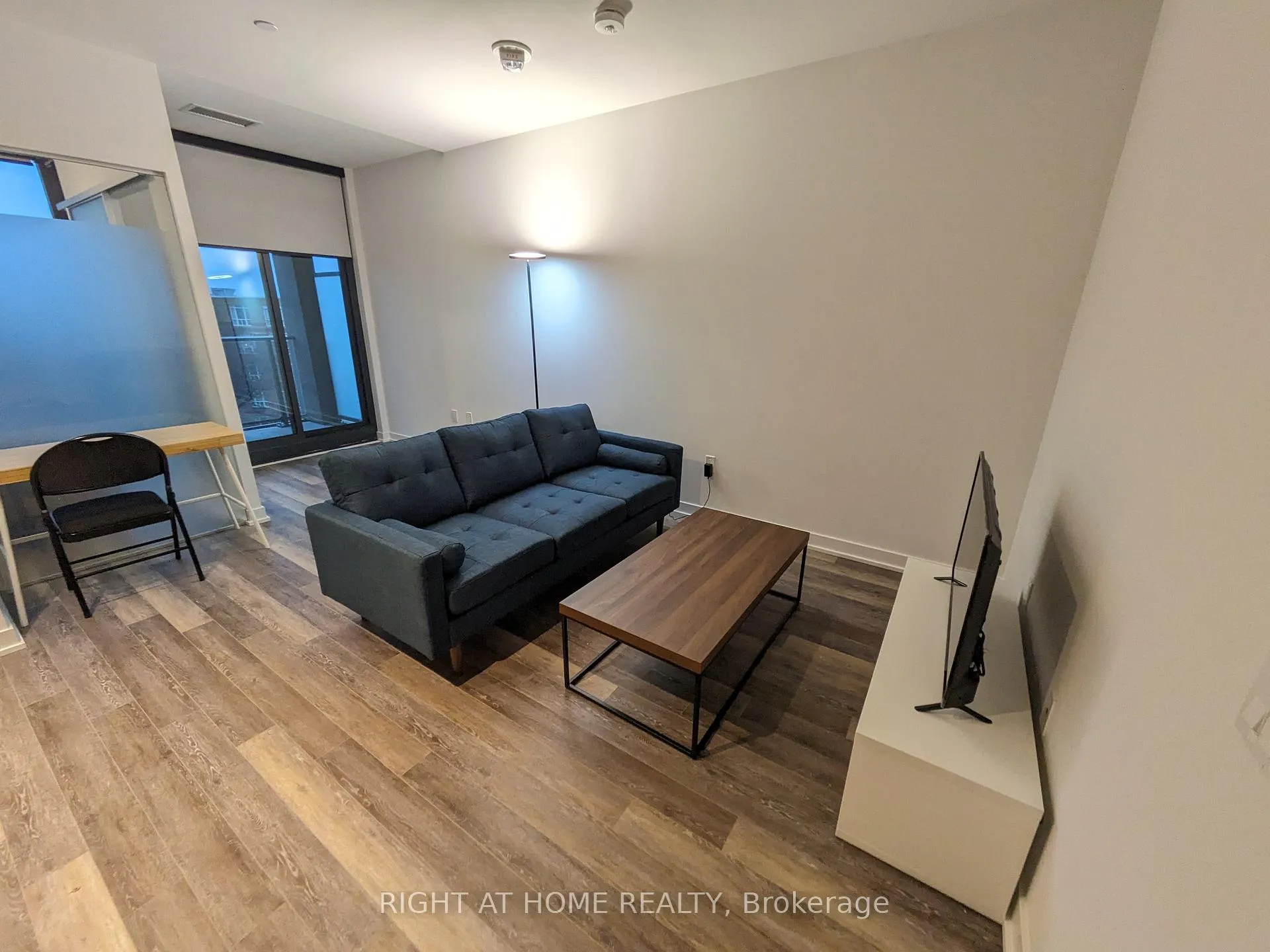 Photo 3 of Unit 710, 250 Lawrence Avenue W, Toronto, Lawrence Park North — HOMEH