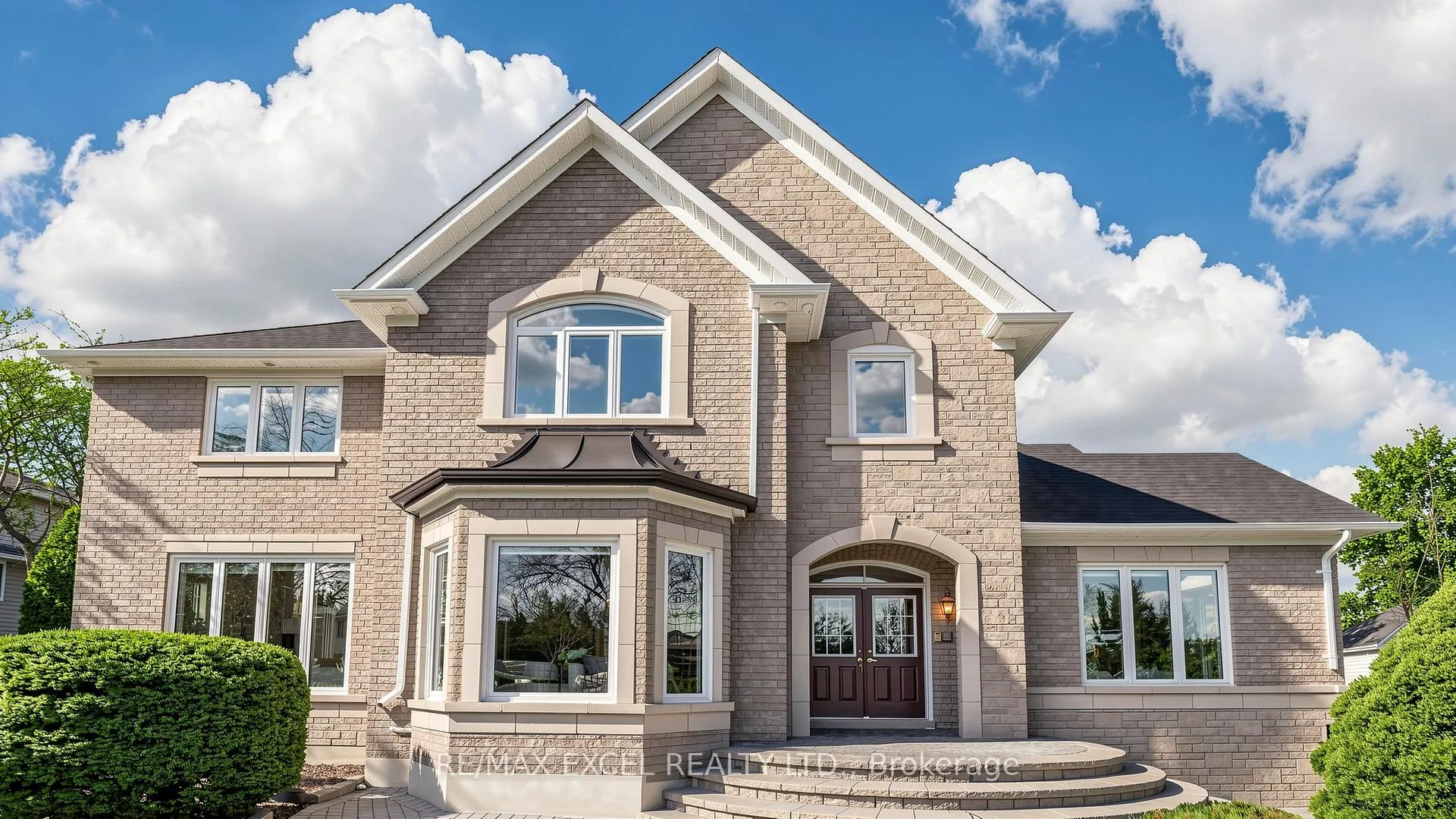 Photo 2 of 2159 Rodick Road, Markham, Cachet — HOMEH