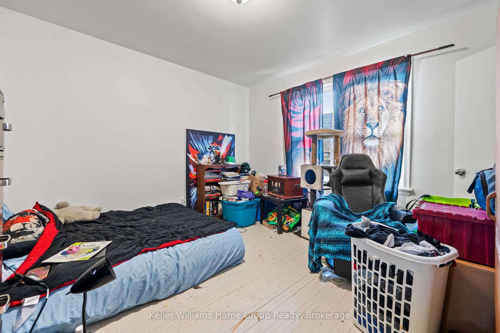Photo 12 of 107 East Avenue, Kitchener — HOMEH