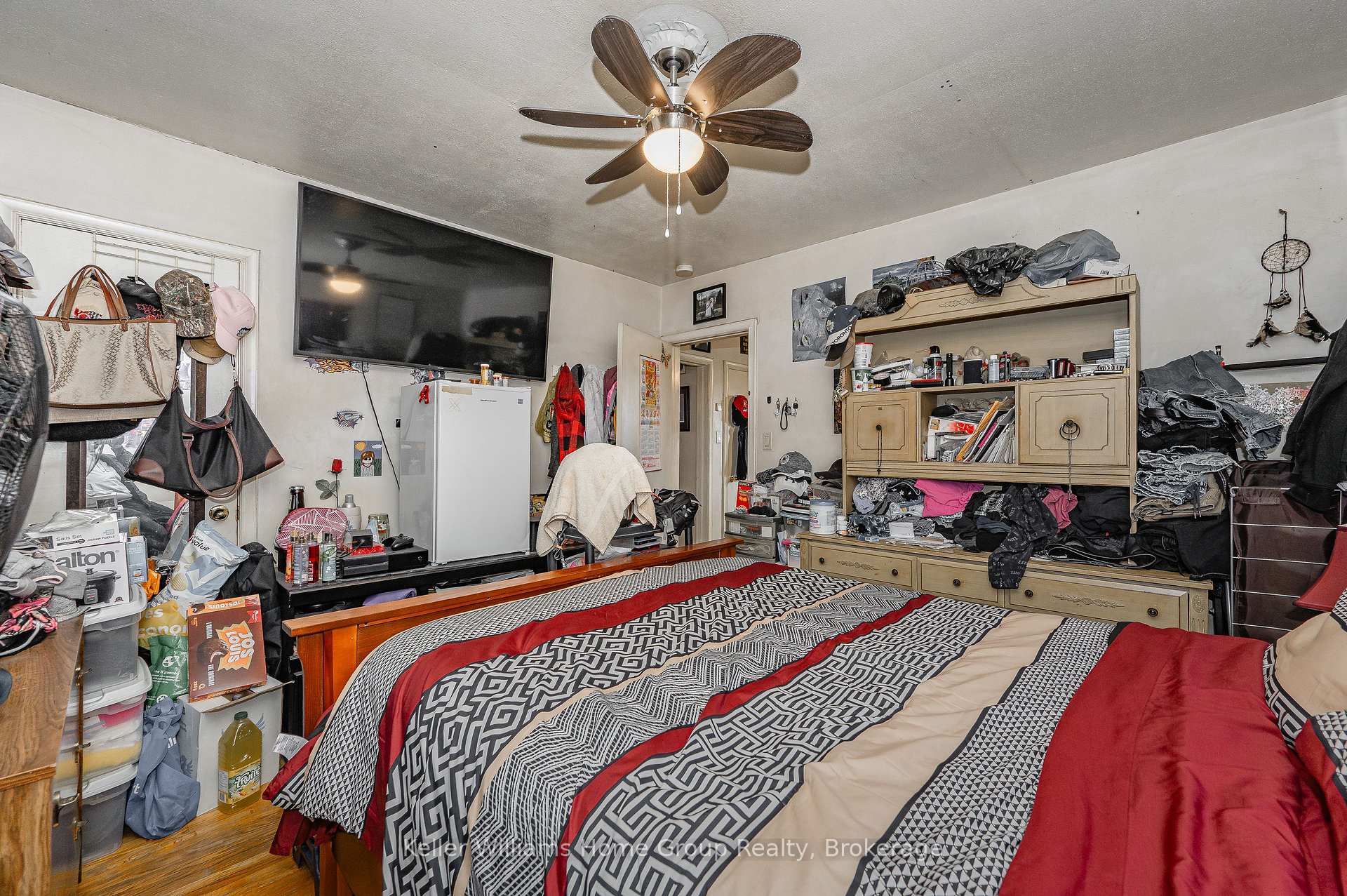 Photo 19 of 107 East Avenue, Kitchener — HOMEH