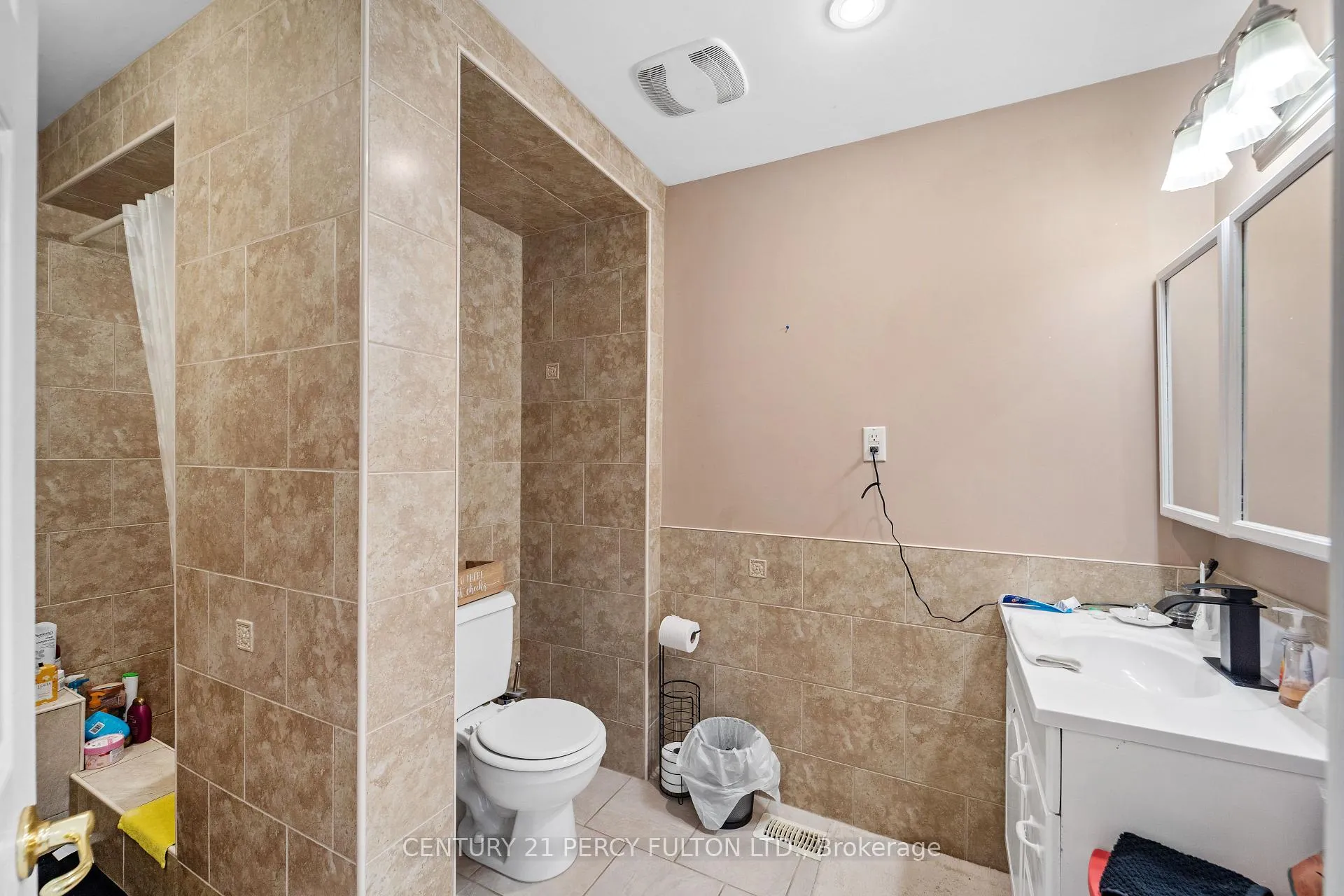 Photo 6 of 376 Fairlawn Street, Oshawa, McLaughlin — HOMEH