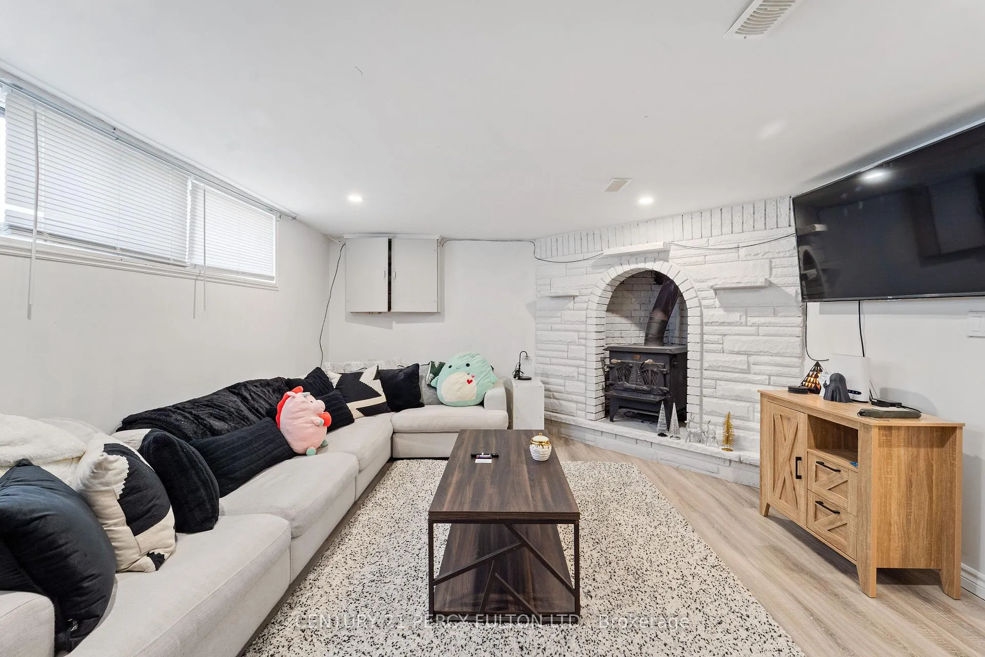 Photo 9 of 376 Fairlawn Street, Oshawa, McLaughlin — HOMEH