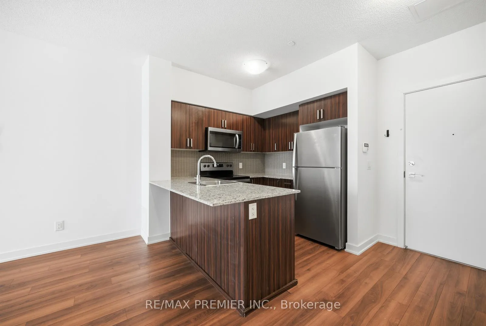 Photo 8 of Unit 617, 1603 Eglinton Avenue, Toronto, Oakwood Village — HOMEH