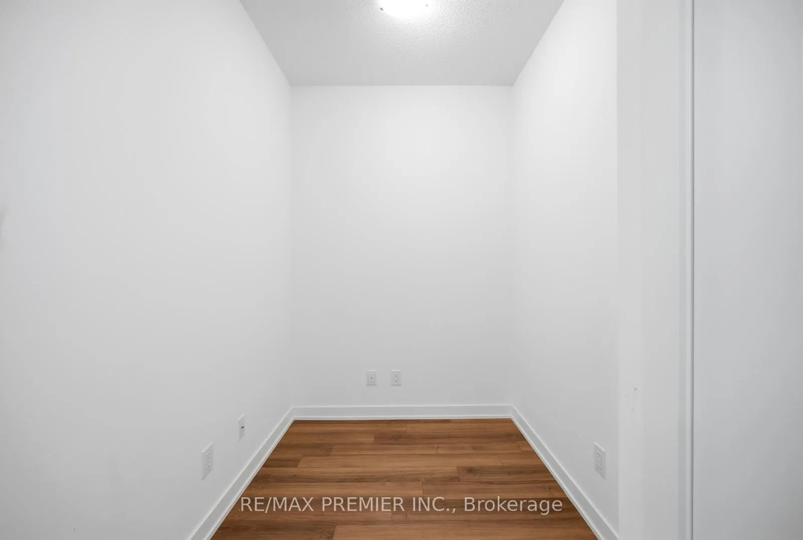 Photo 14 of Unit 617, 1603 Eglinton Avenue, Toronto, Oakwood Village — HOMEH