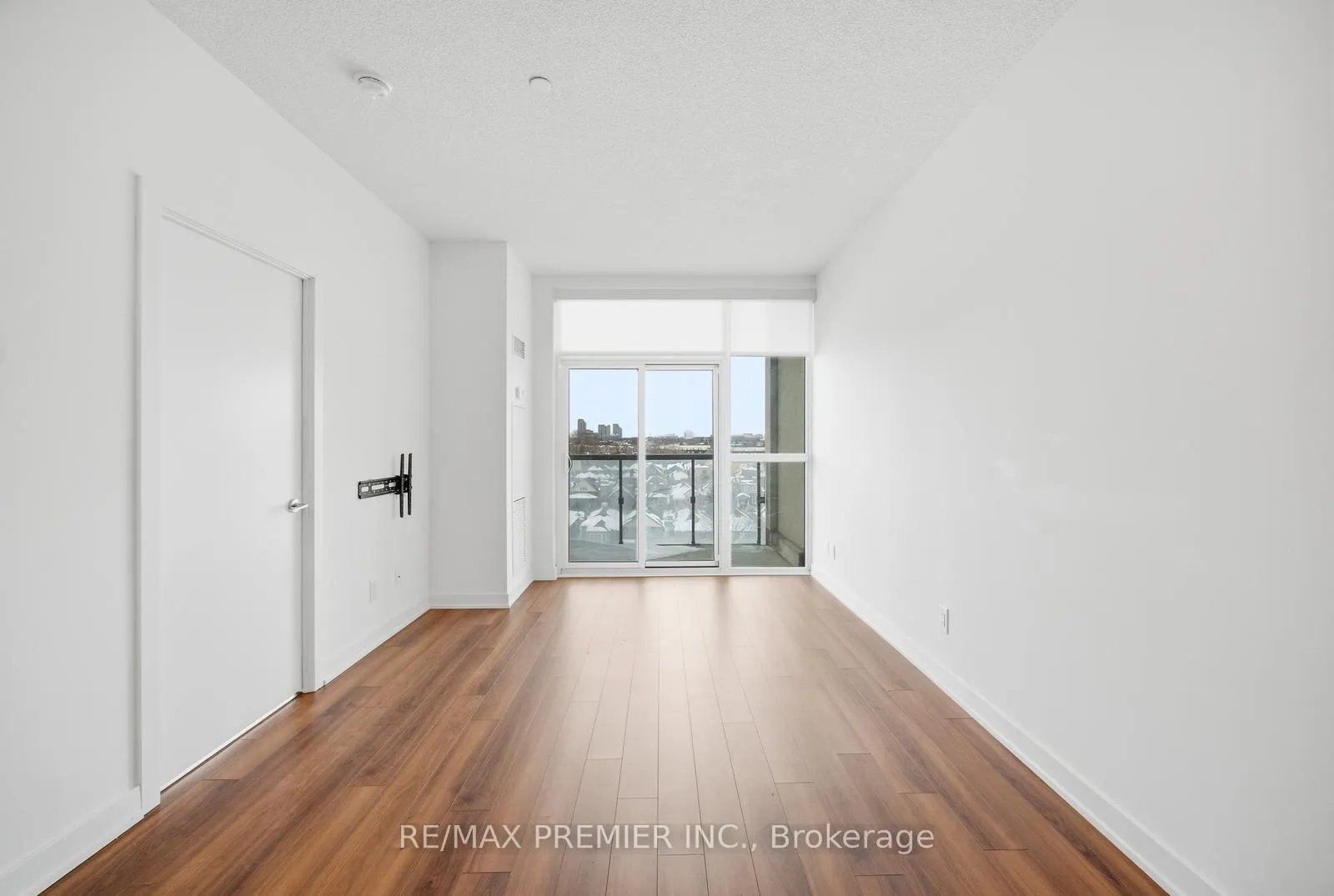 Photo 16 of Unit 617, 1603 Eglinton Avenue, Toronto, Oakwood Village — HOMEH