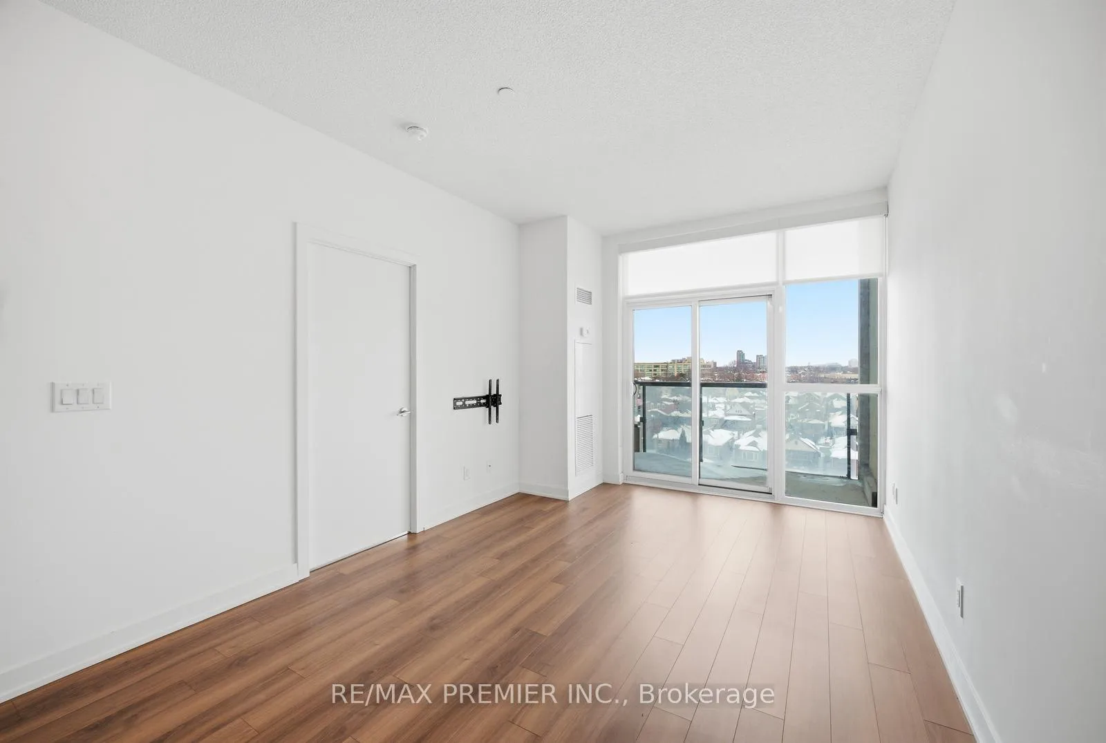 Photo 17 of Unit 617, 1603 Eglinton Avenue, Toronto, Oakwood Village — HOMEH