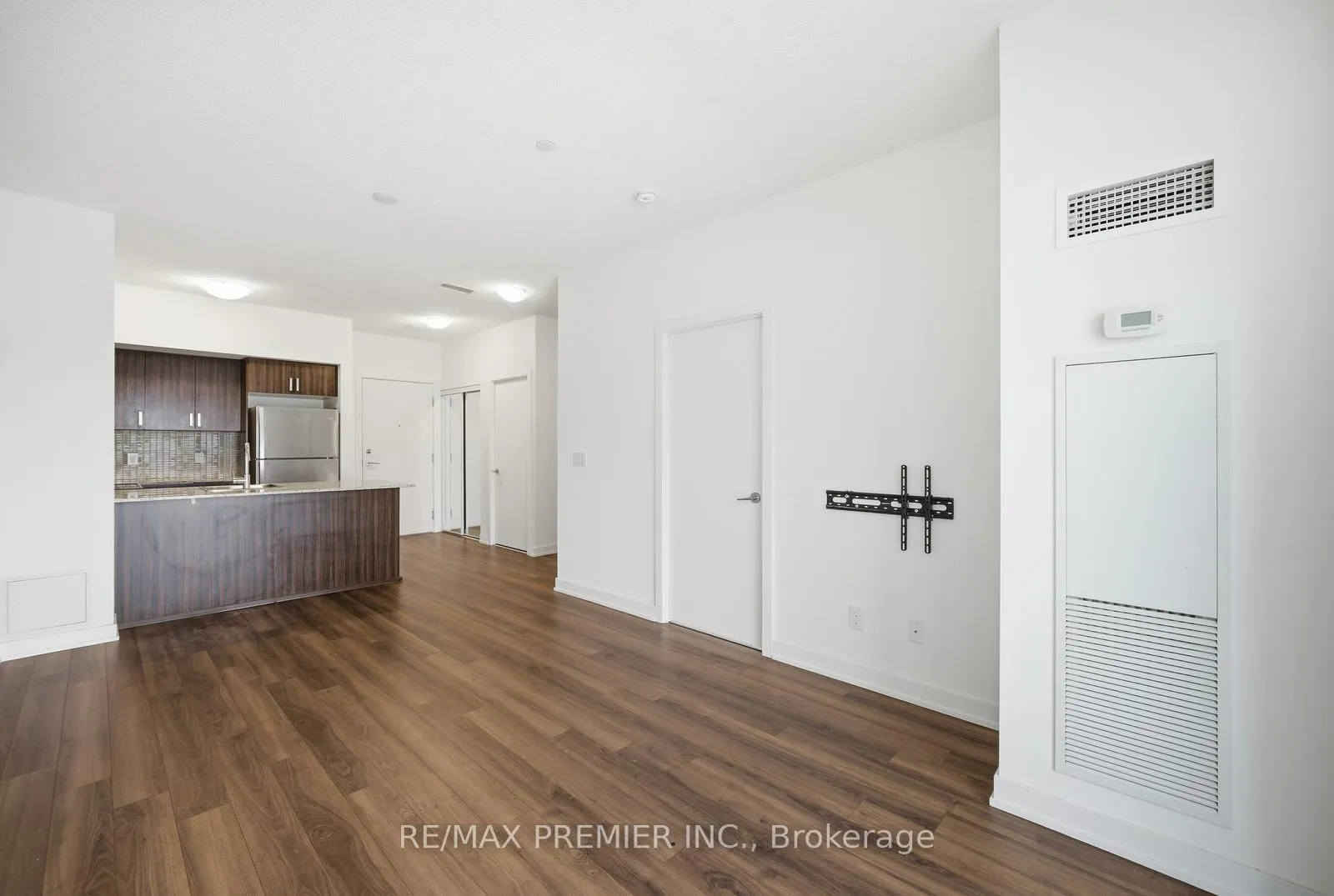 Photo 18 of Unit 617, 1603 Eglinton Avenue, Toronto, Oakwood Village — HOMEH