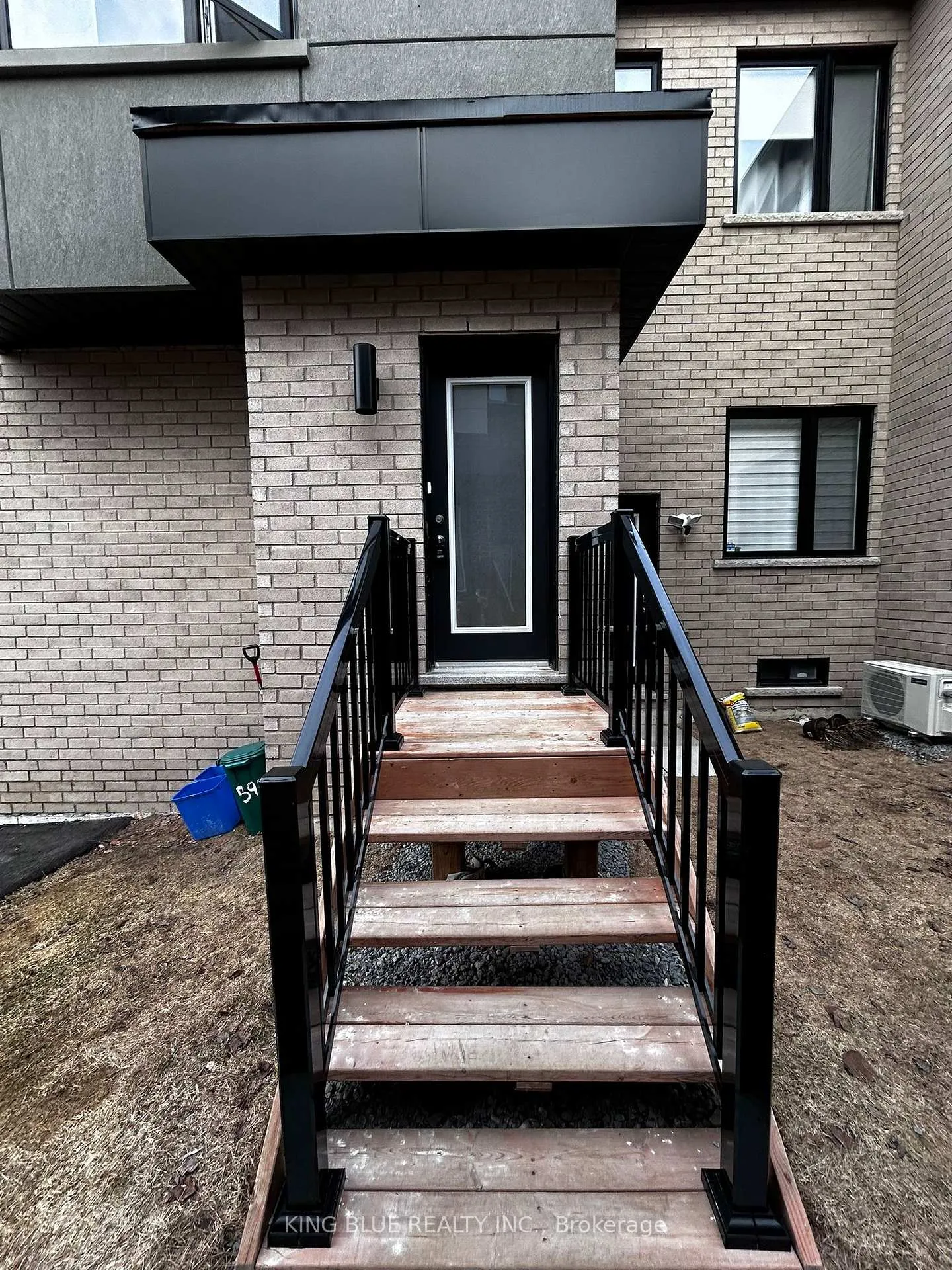 Photo 3 of 595 Riverlands Avenue, Markham, Cornell — HOMEH