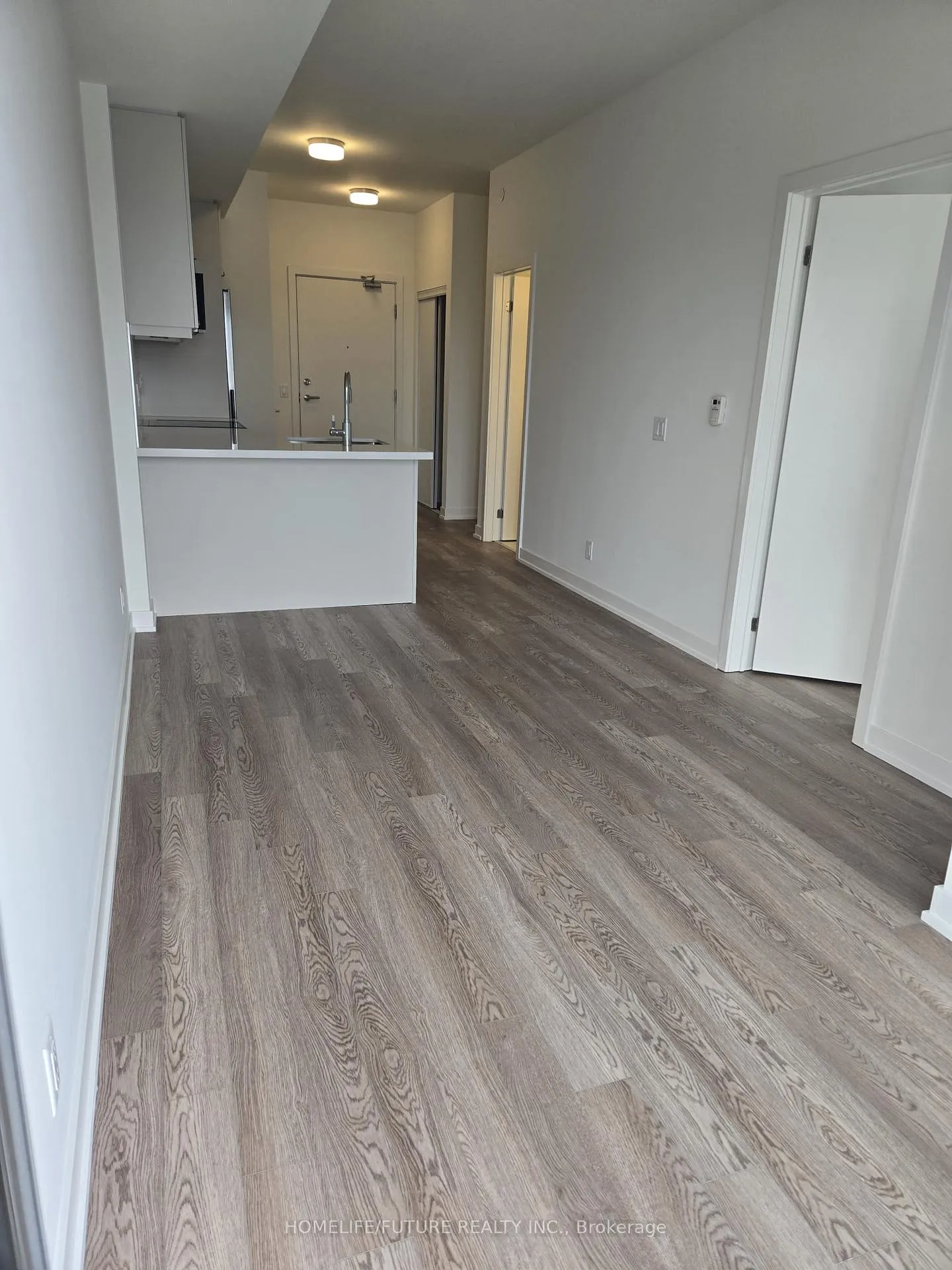 Photo 9 of Unit 720, 51 Clarington Boulevard, Clarington, Bowmanville — HOMEH