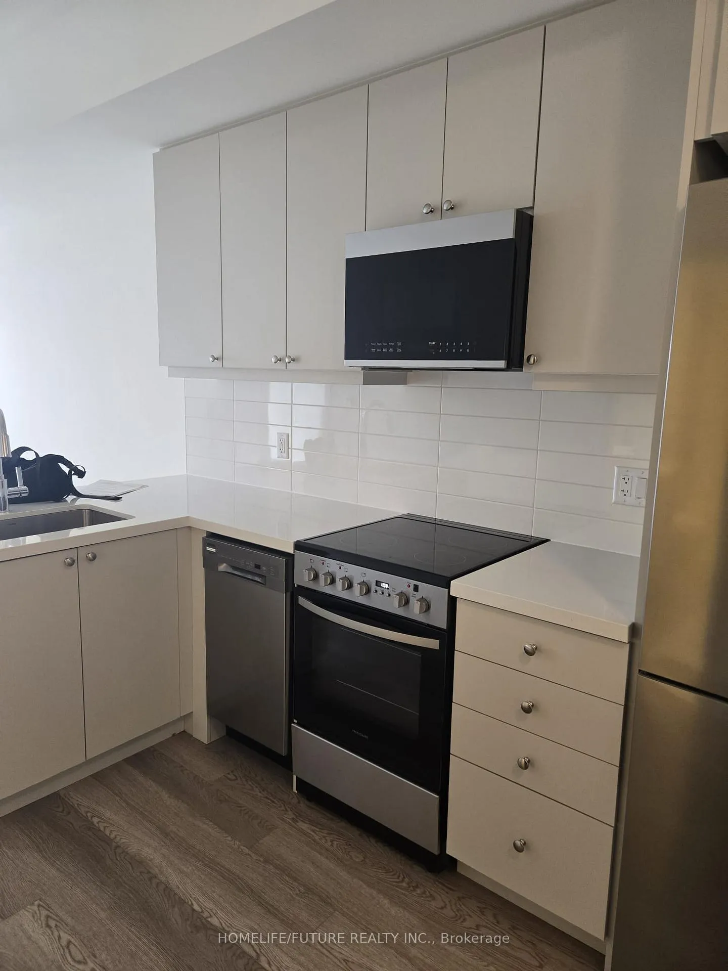 Photo 20 of Unit 720, 51 Clarington Boulevard, Clarington, Bowmanville — HOMEH