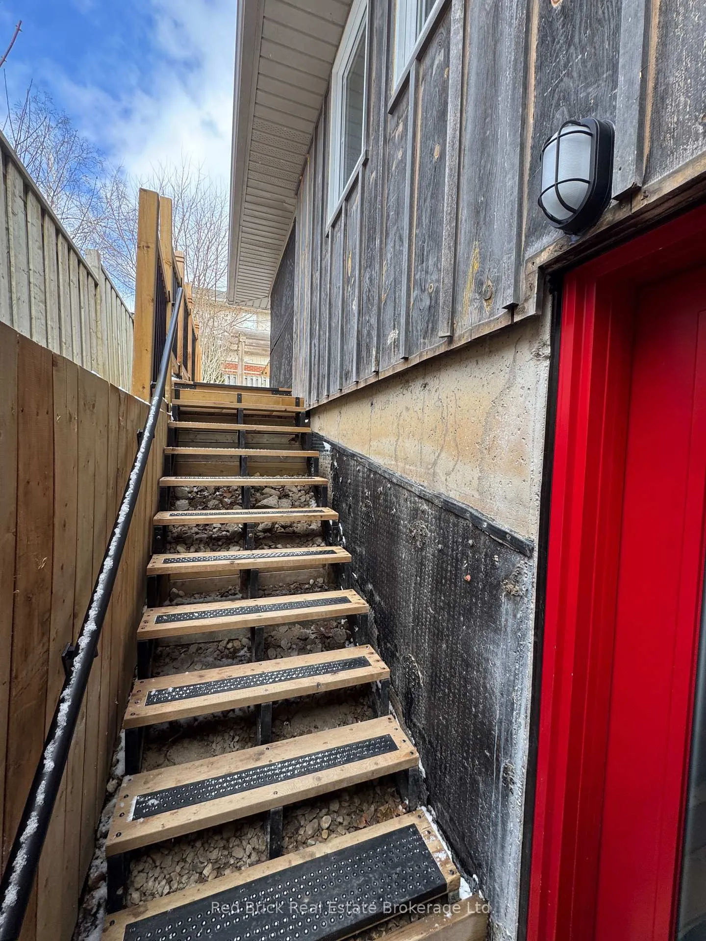Photo 3 of Unit Basement Unit, 2 Callander Drive, Guelph, St. George's — HOMEH
