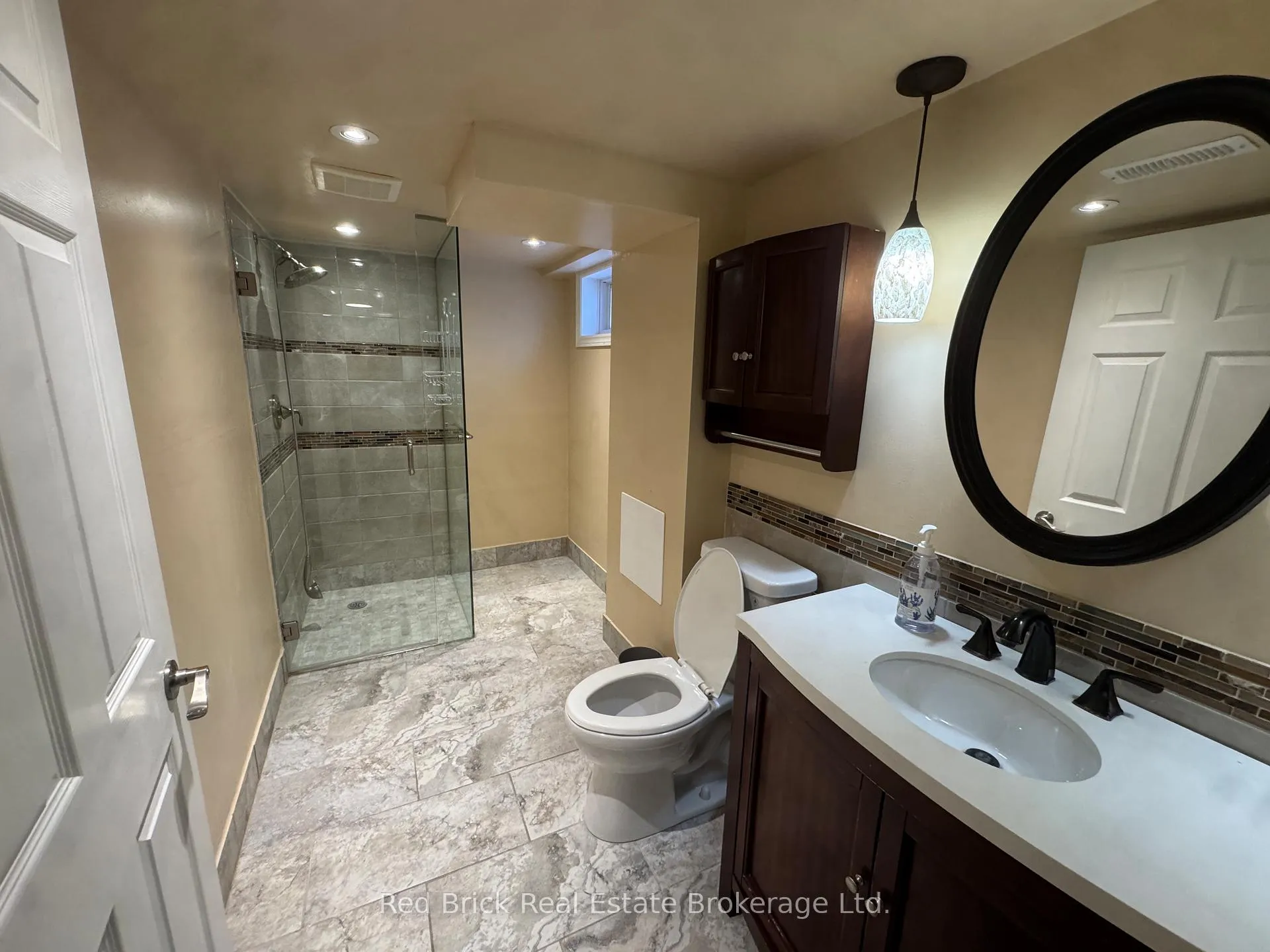 Photo 12 of Unit Basement Unit, 2 Callander Drive, Guelph, St. George's — HOMEH