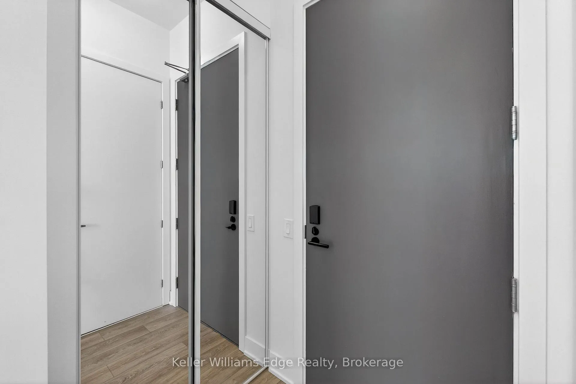 Photo 2 of Unit 1307, 2088 James Street, Burlington, Brant — HOMEH