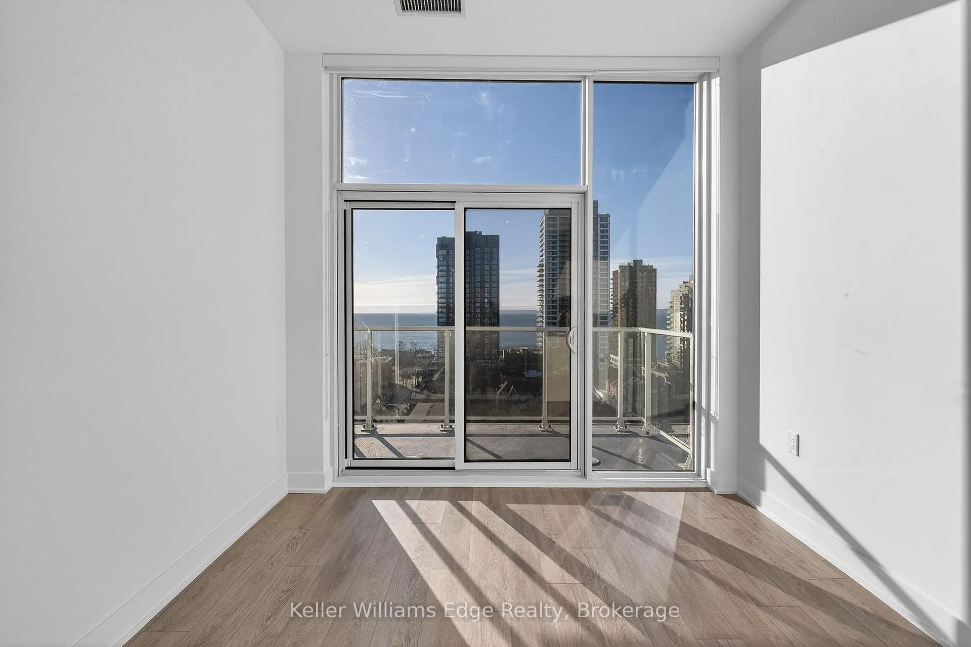 Photo 17 of Unit 1307, 2088 James Street, Burlington, Brant — HOMEH