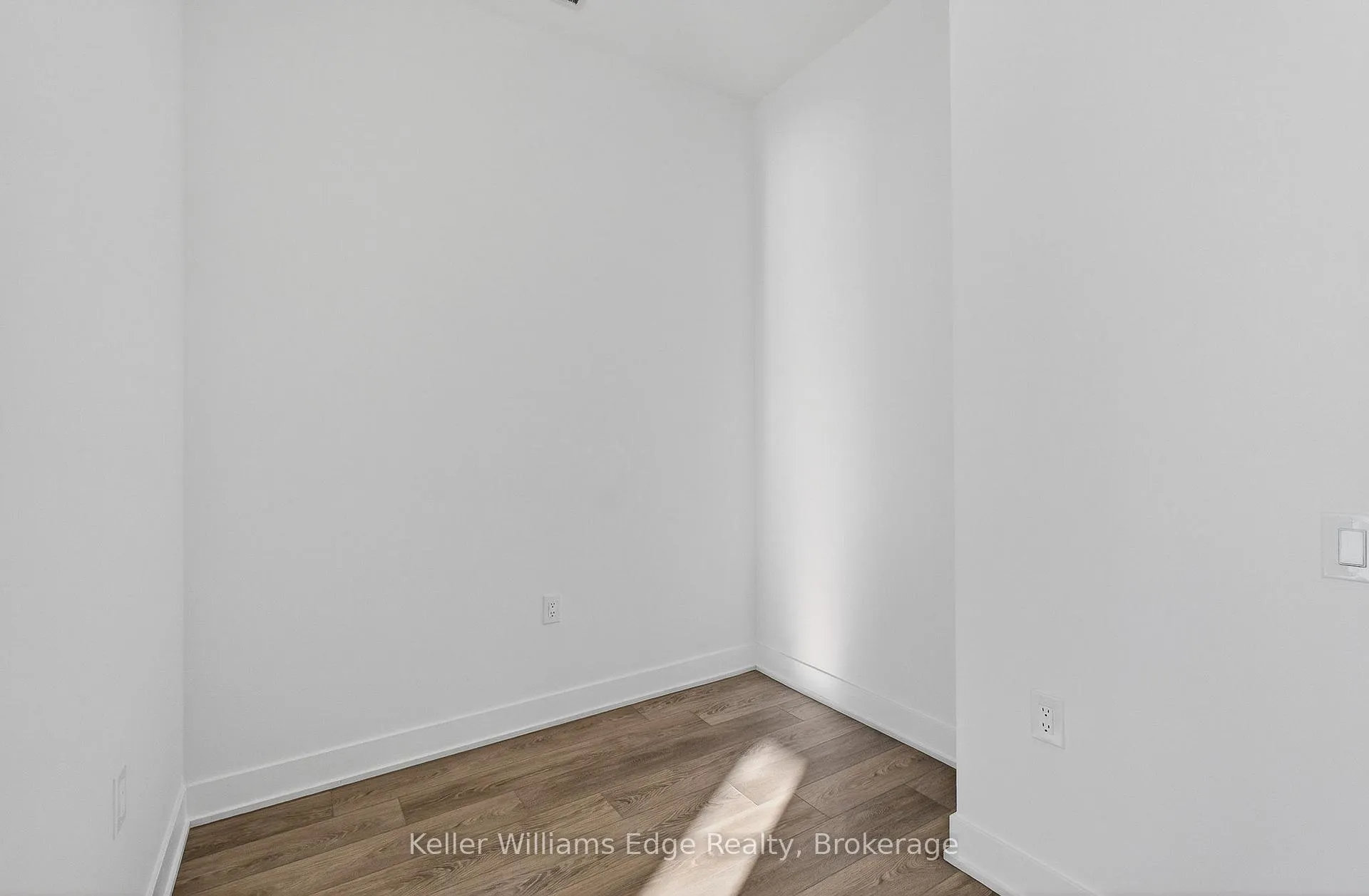 Photo 21 of Unit 1307, 2088 James Street, Burlington, Brant — HOMEH