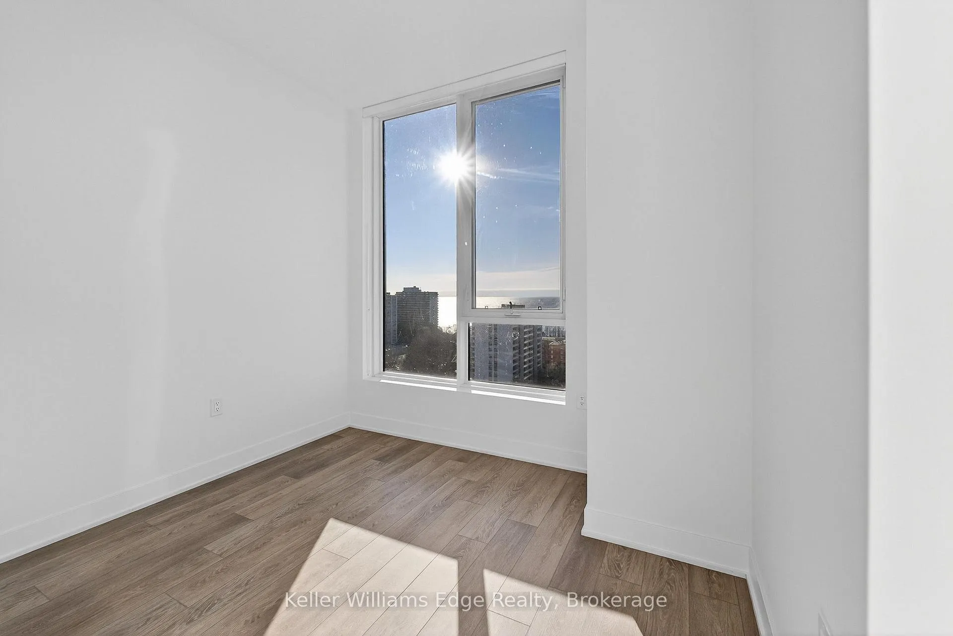 Photo 22 of Unit 1307, 2088 James Street, Burlington, Brant — HOMEH