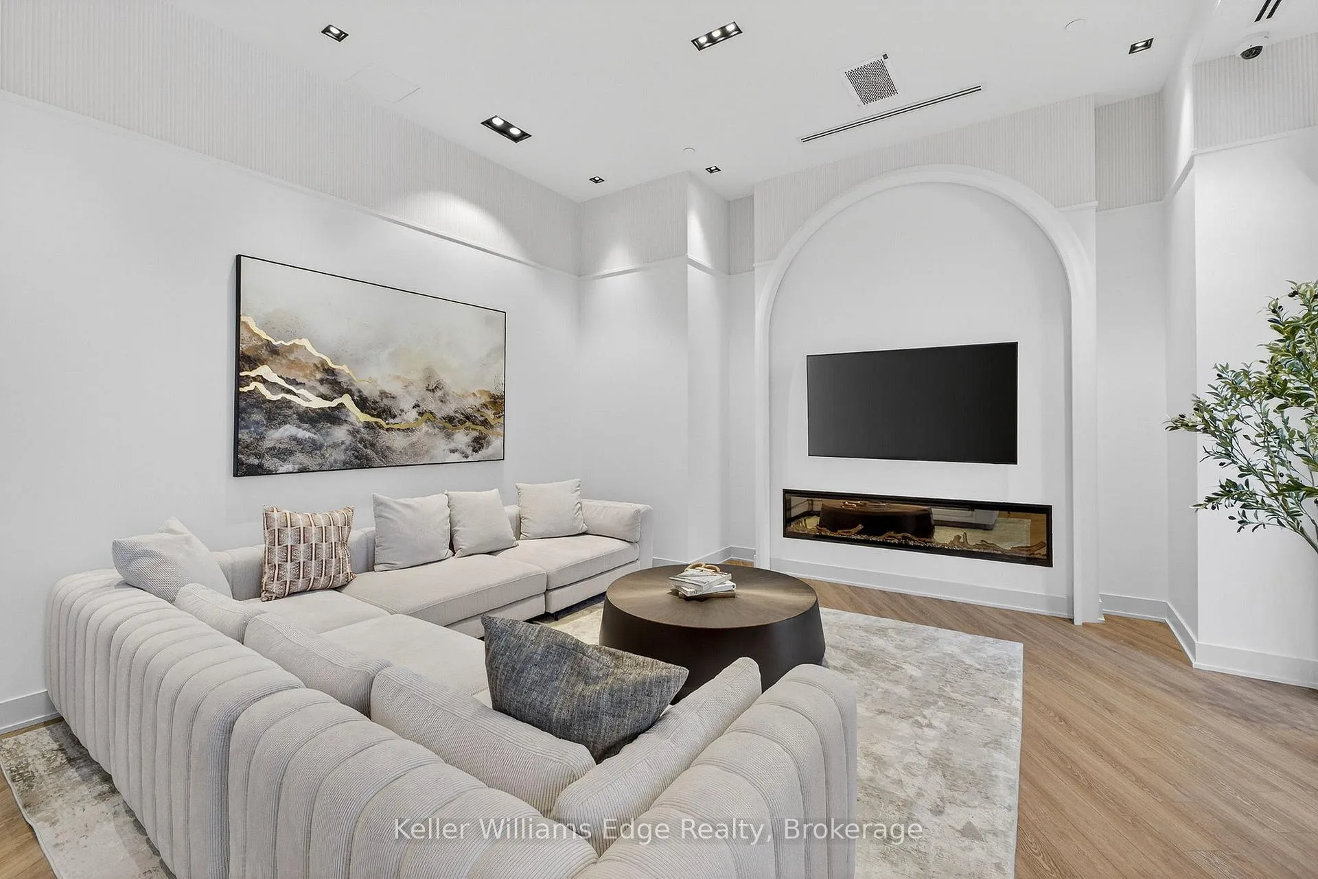 Photo 44 of Unit 1307, 2088 James Street, Burlington, Brant — HOMEH