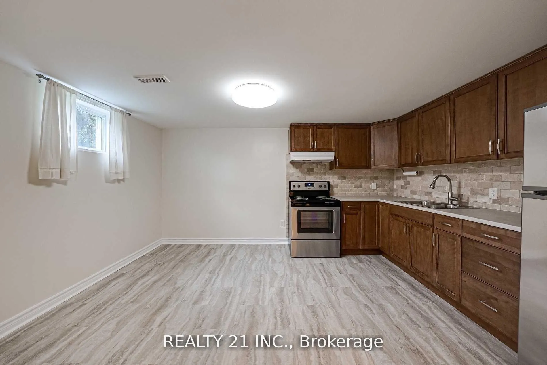Photo 3 of Unit Basement, 812 Sanok Drive, Pickering, West Shore — HOMEH