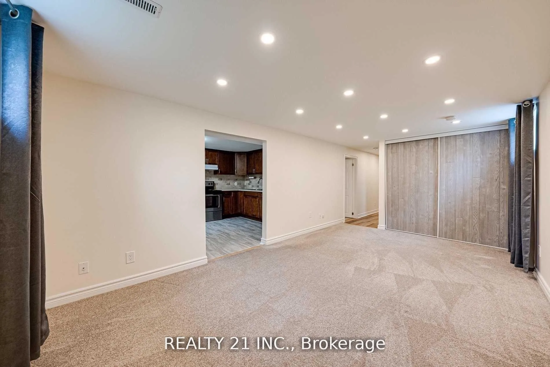 Photo 5 of Unit Basement, 812 Sanok Drive, Pickering, West Shore — HOMEH