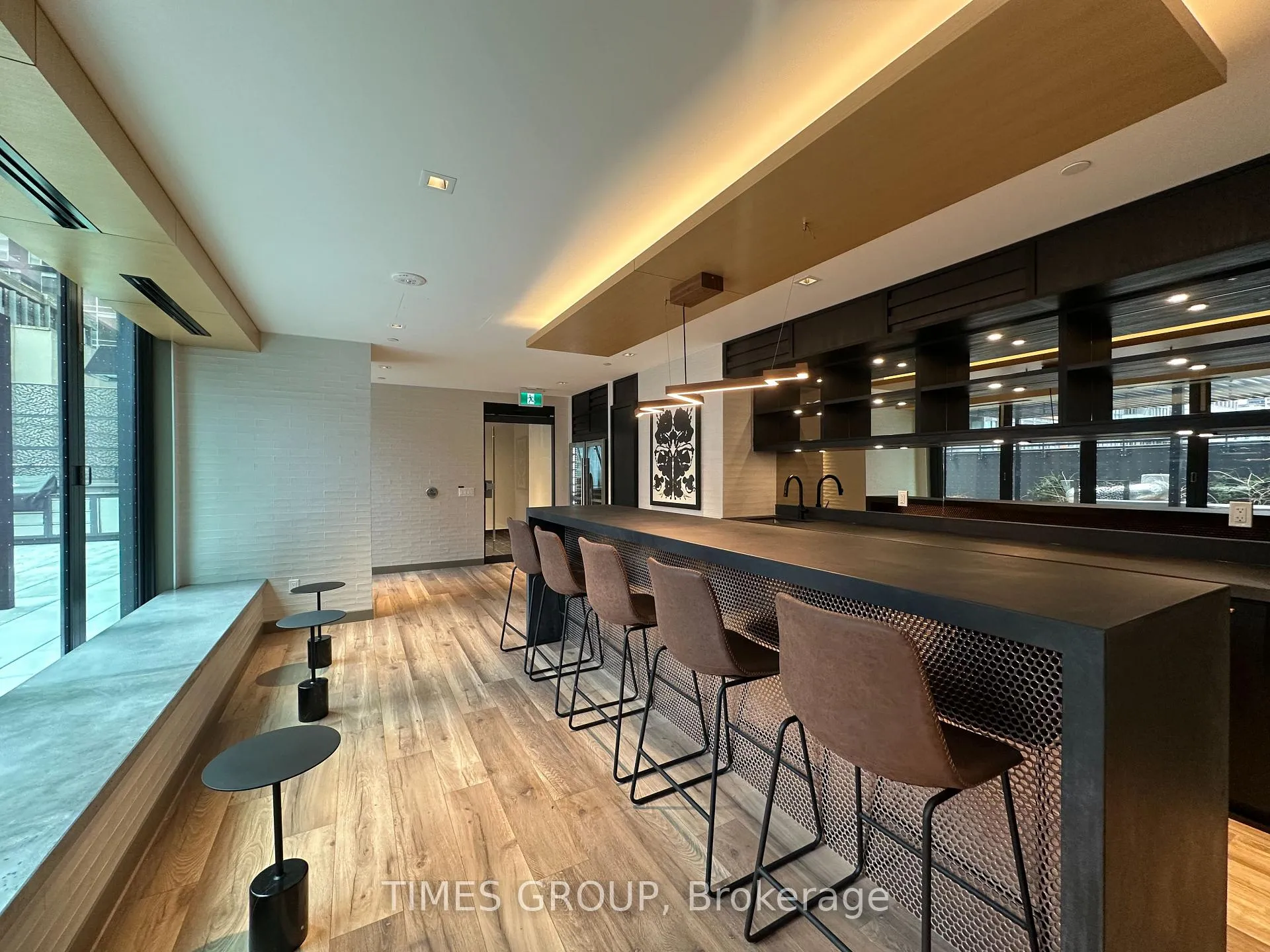 Photo 11 of Unit 3701, 327 King Street, Toronto, Waterfront Communities — HOMEH