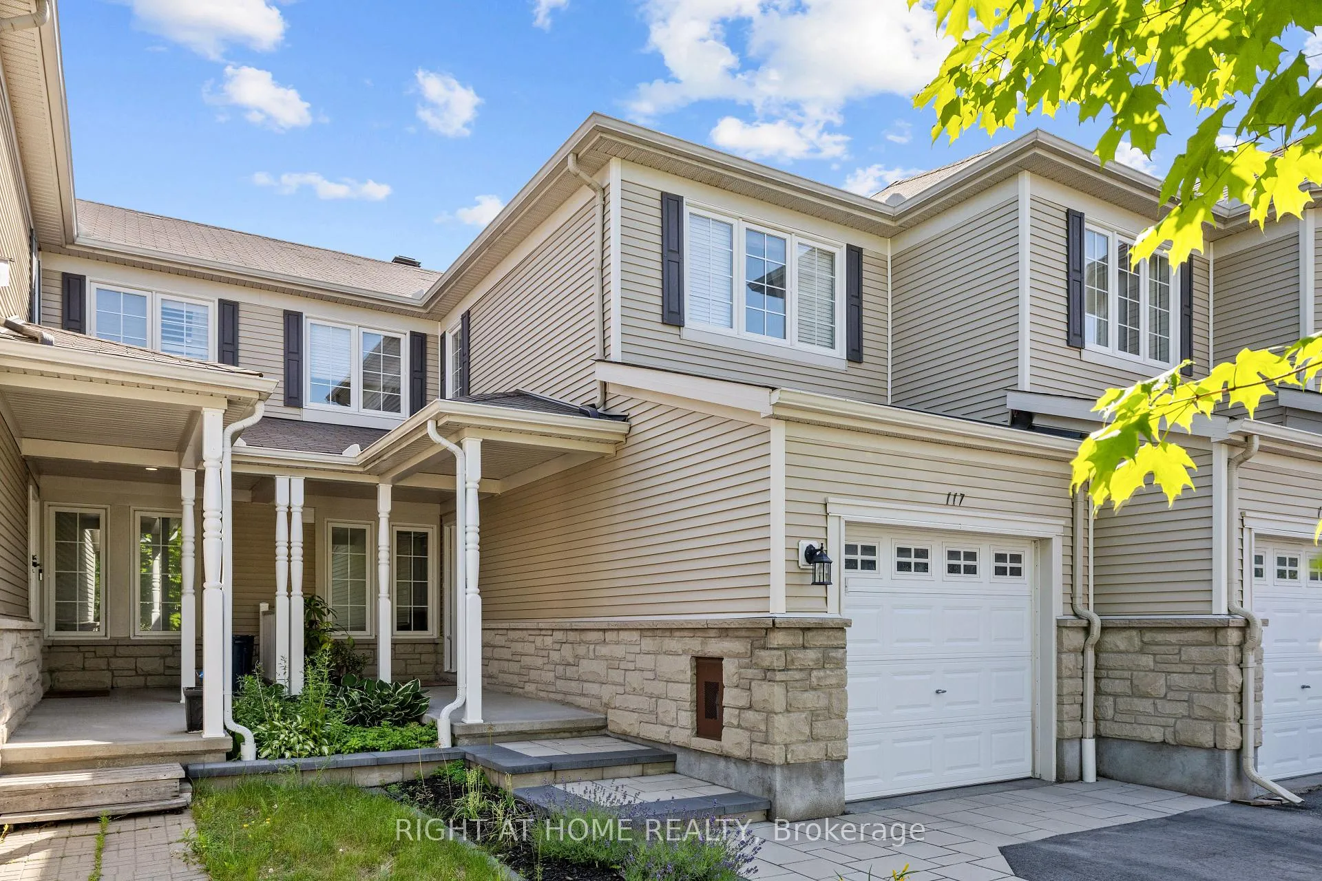 Photo 2 of 117 Urbancrest Private, Ottawa, Barrhaven - Stonebridge — HOMEH